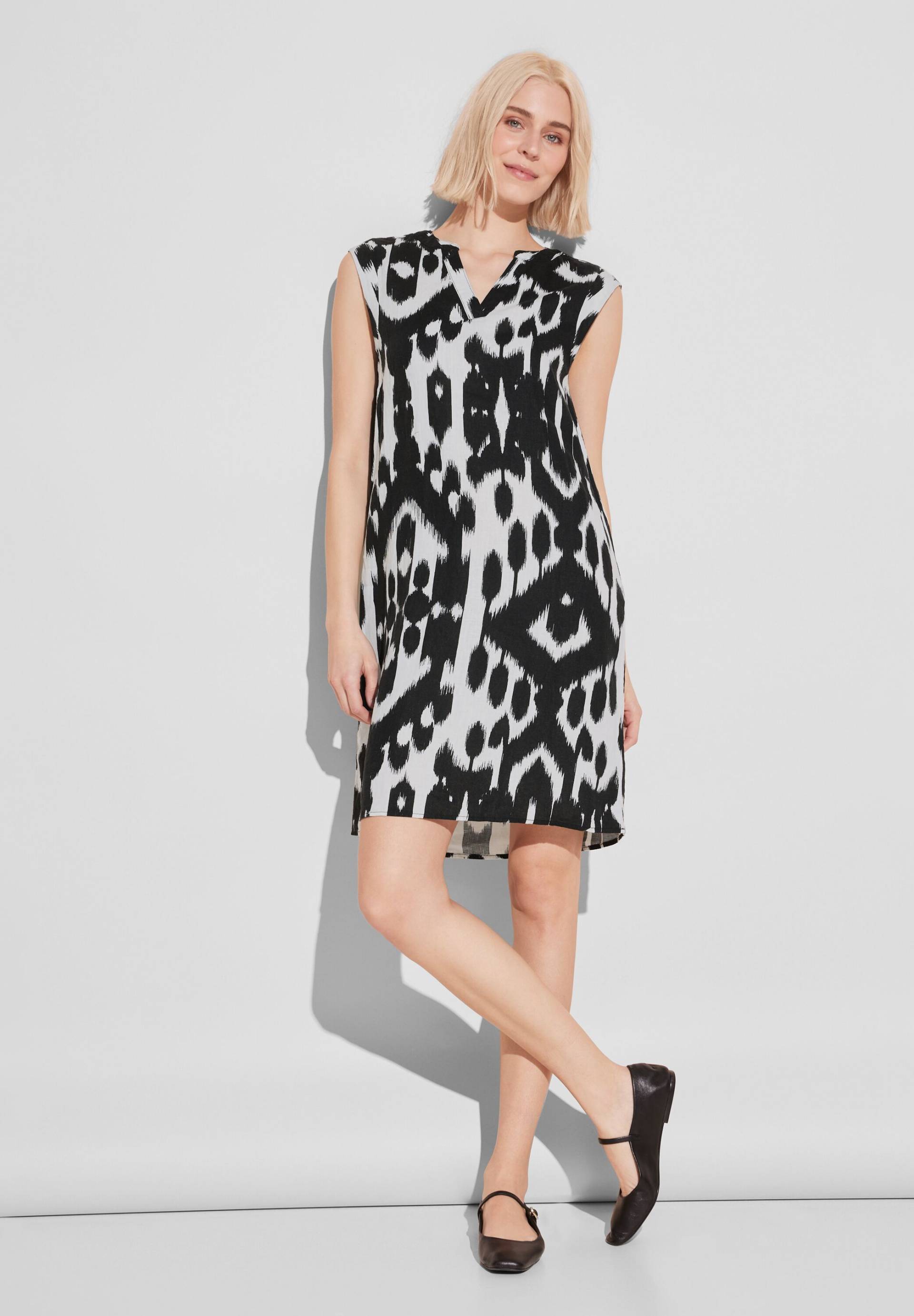 STREET ONE Sommerkleid, mit All-Over Print STREET ONE Sommerkleid, mit All-Over Print von Street One