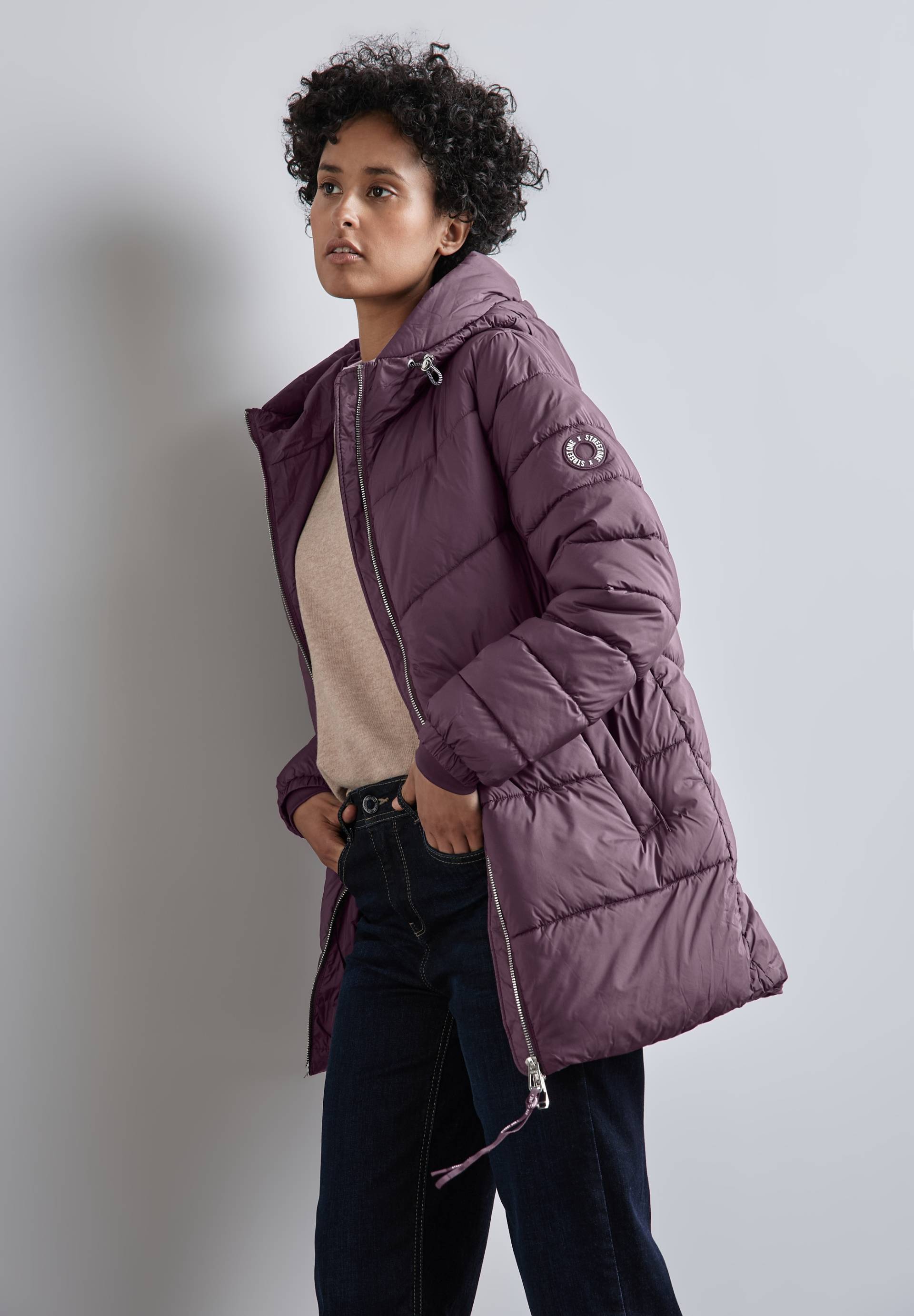 STREET ONE Steppjacke, mit Kapuze, mit Kapuze STREET ONE Steppjacke, mit Kapuze, mit Kapuze von Street One