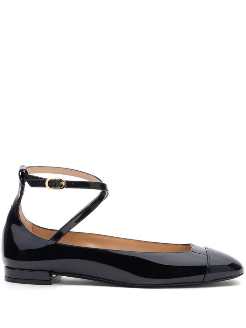 Stuart Weitzman leather ballerina shoes - Black von Stuart Weitzman