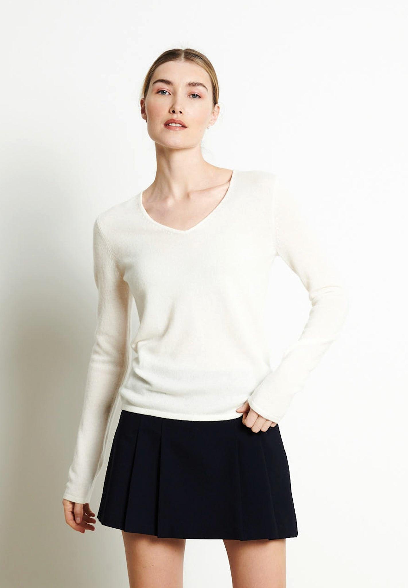 Studio Cashmere8 - LILLY 2 Pullover mit V-Ausschnitt 100% Kaschmir, für Damen, Offwhite, Größe M von Studio Cashmere8