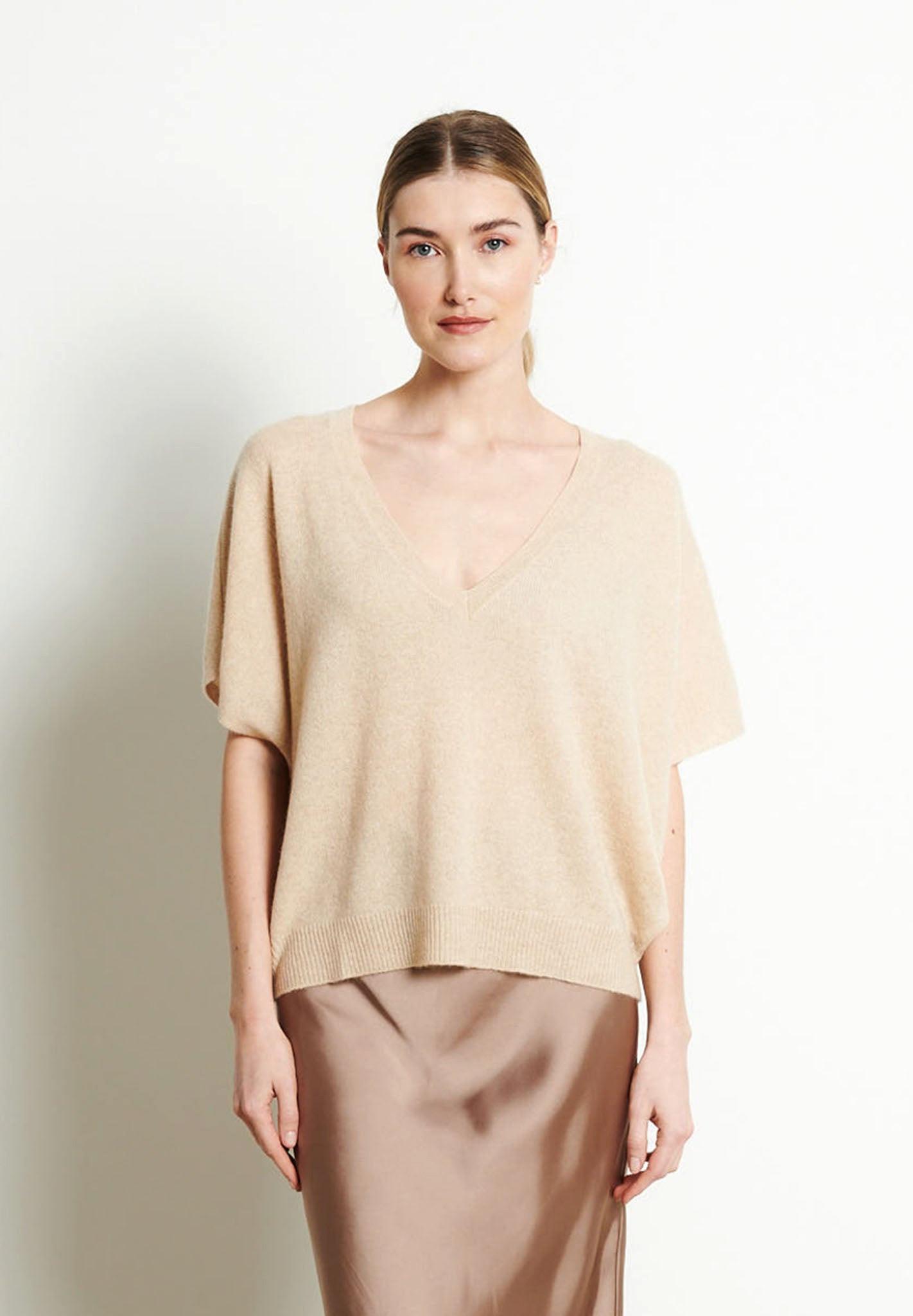 Ria 25 T-shirt Mit V-ausschnitt Und Fledermausärmeln - 100% Kaschmir Damen Beige L/XL von Studio Cashmere8