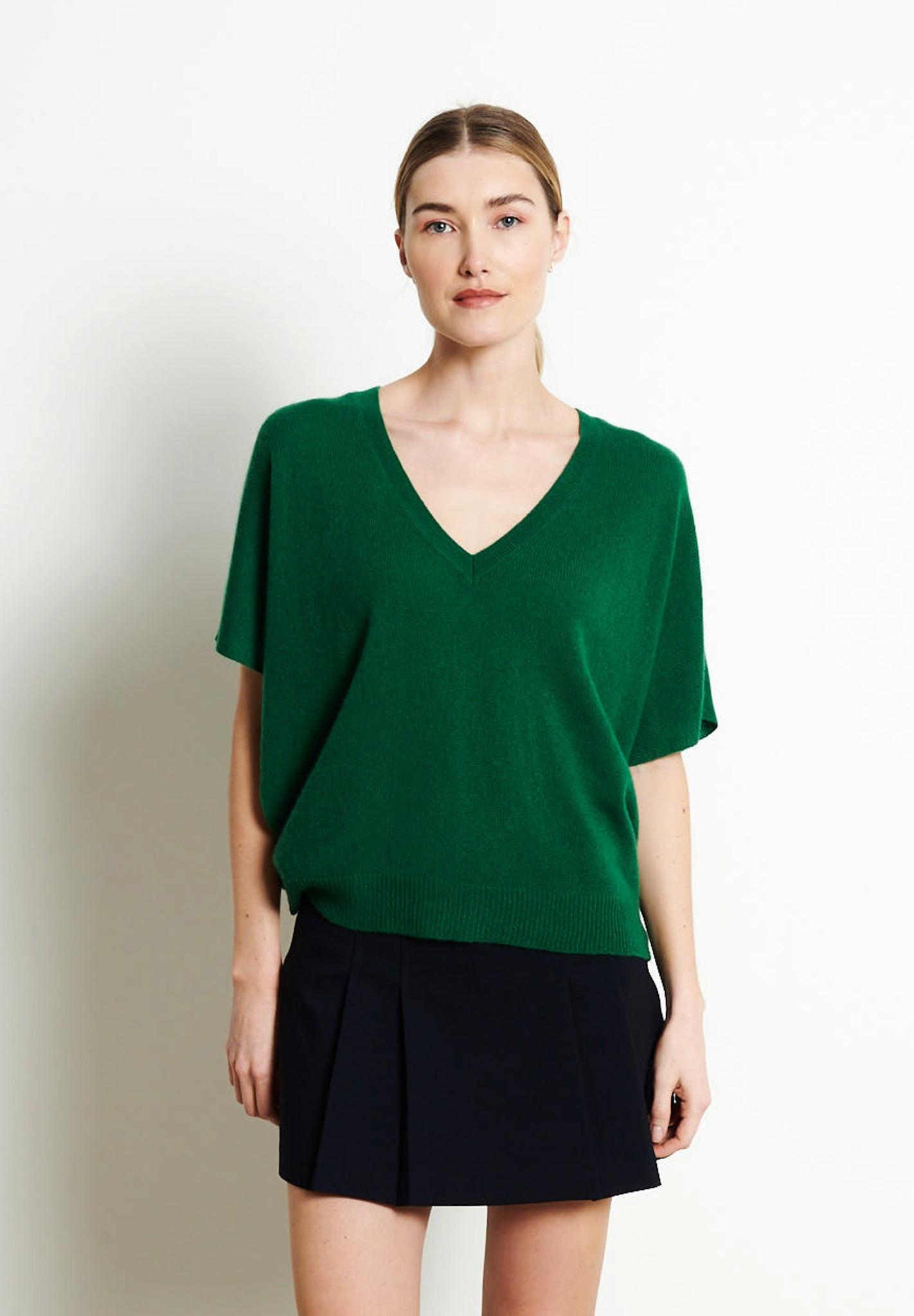 Studio Cashmere8 - RIA 25 T-Shirt mit V-Ausschnitt und Fledermausärmeln 100% Kaschmir, für Damen, Grün, Größe S/M von Studio Cashmere8