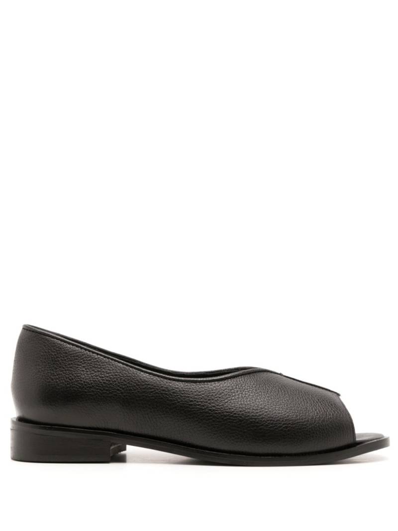 Studio Chofakian open-toe leather flats - Black von Studio Chofakian