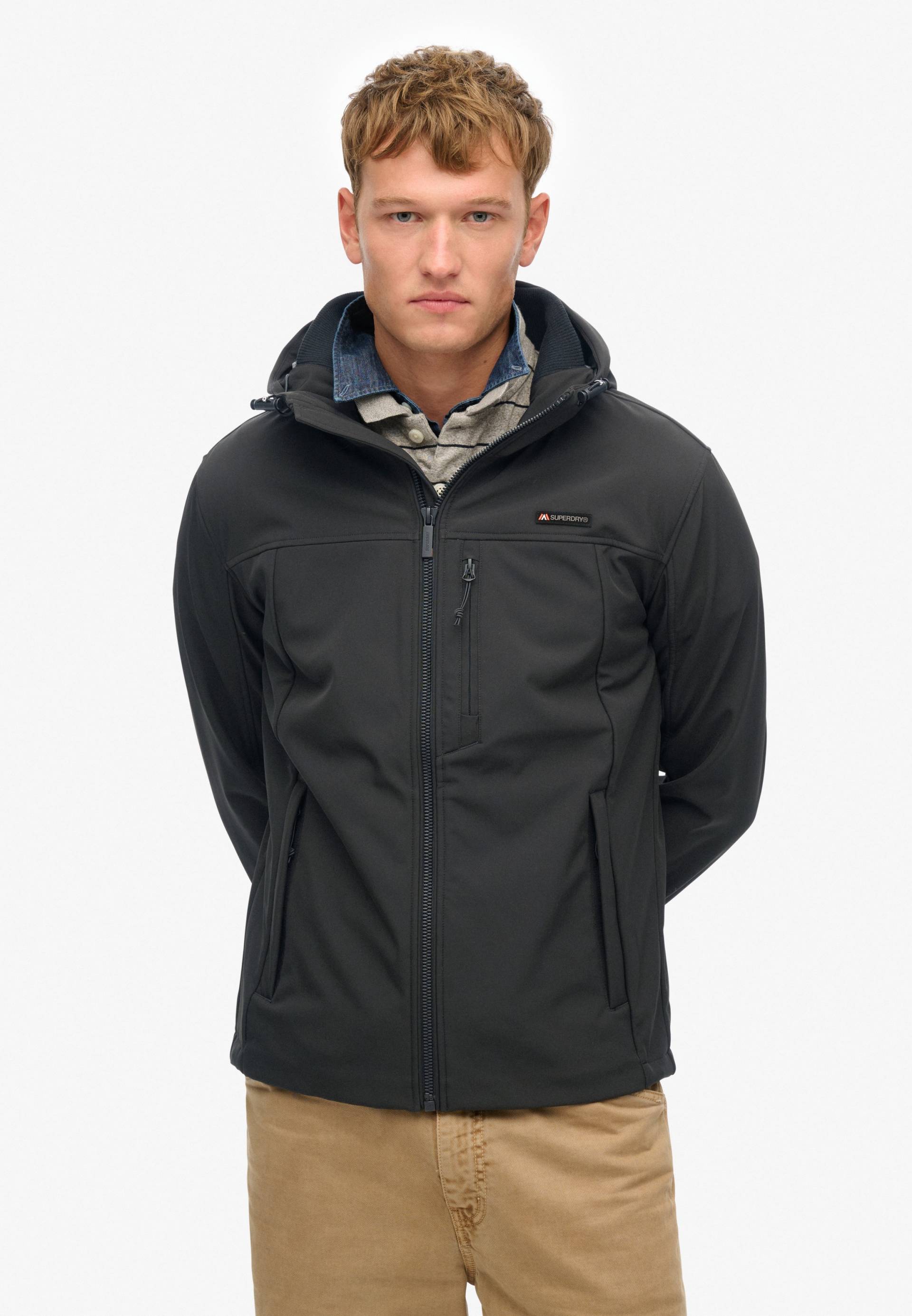 Superdry Outdoorjacke »HOODED SOFT SHELL TREKKER JKT«, mit Kapuze von Superdry