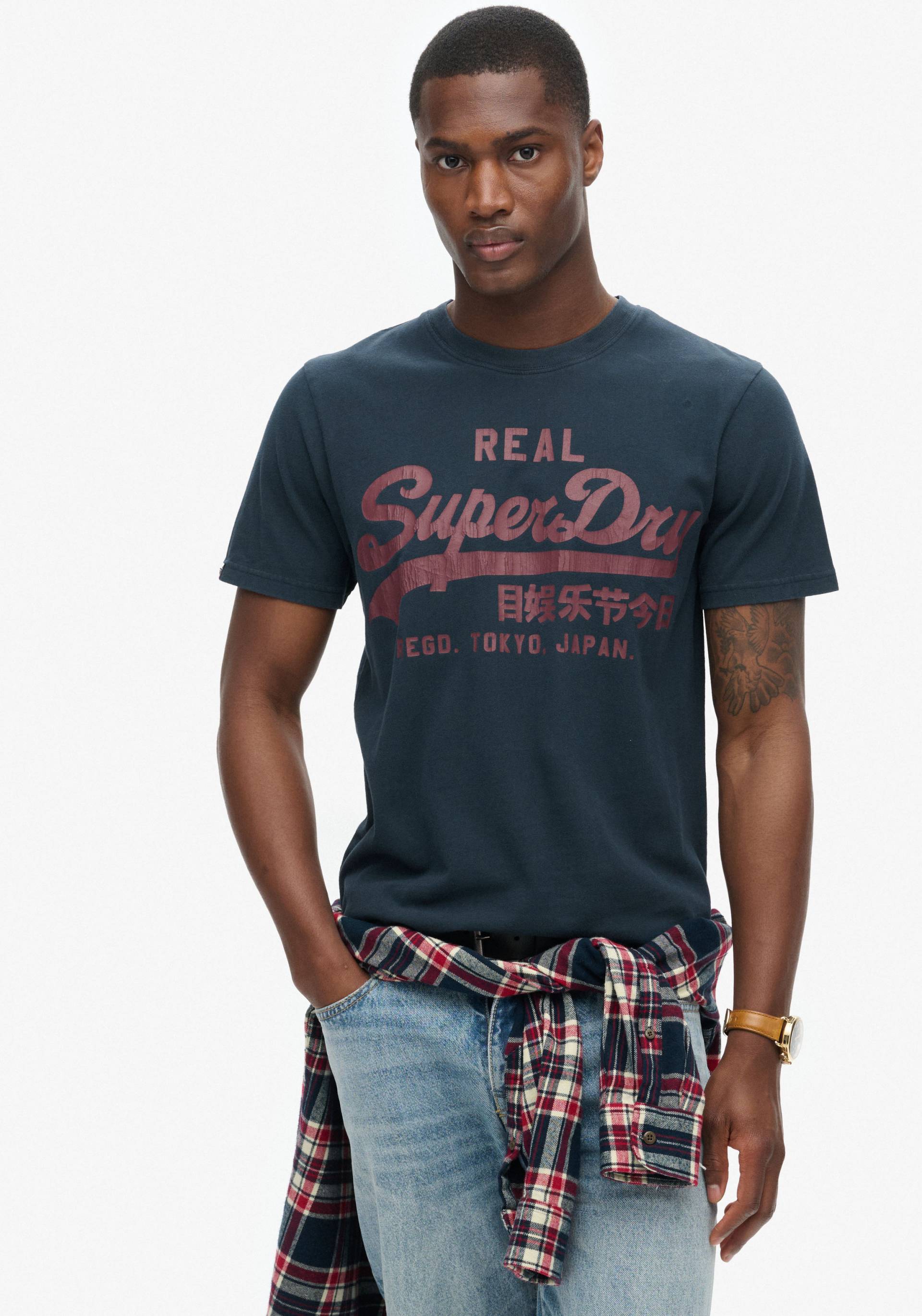 Superdry Rundhalsshirt »CLASSIC VL GRAPHIC T SHIRT« Superdry Rundhalsshirt »CLASSIC VL GRAPHIC T SHIRT« von Superdry