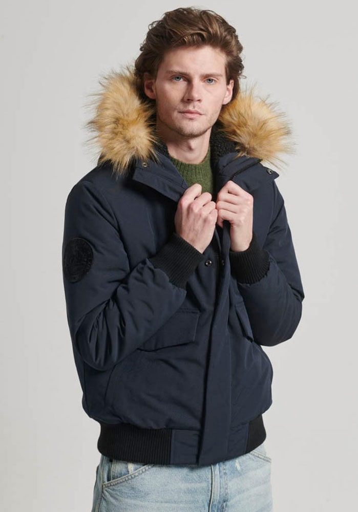 Superdry Steppjacke »EVEREST HOODED PUFFER BOMBER«, mit Kapuze von Superdry