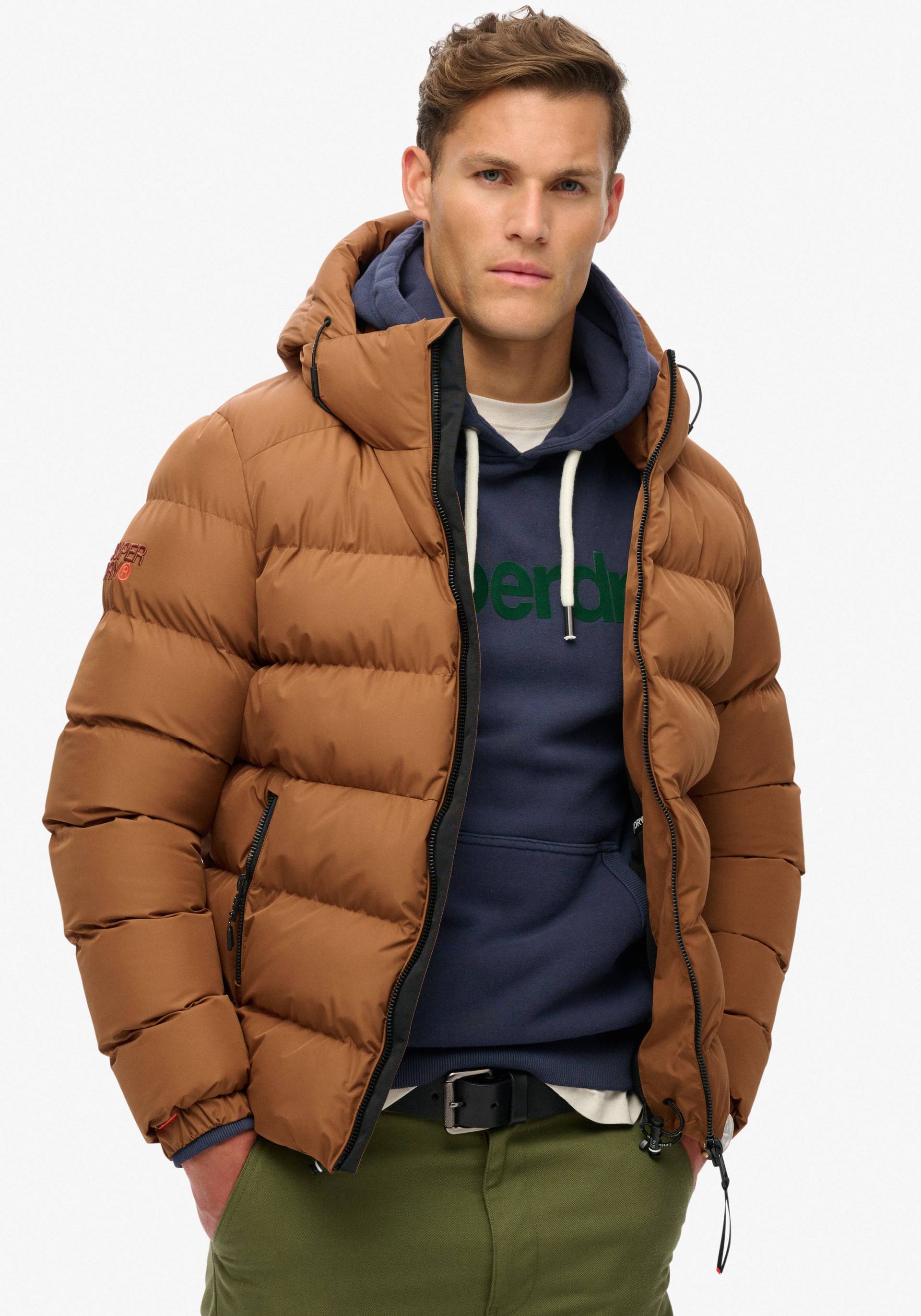 Superdry Steppjacke »HOODED SPORTS PUFFER JACKET«, mit Kapuze Superdry Steppjacke »HOODED SPORTS PUFFER JACKET«, mit Kapuze von Superdry