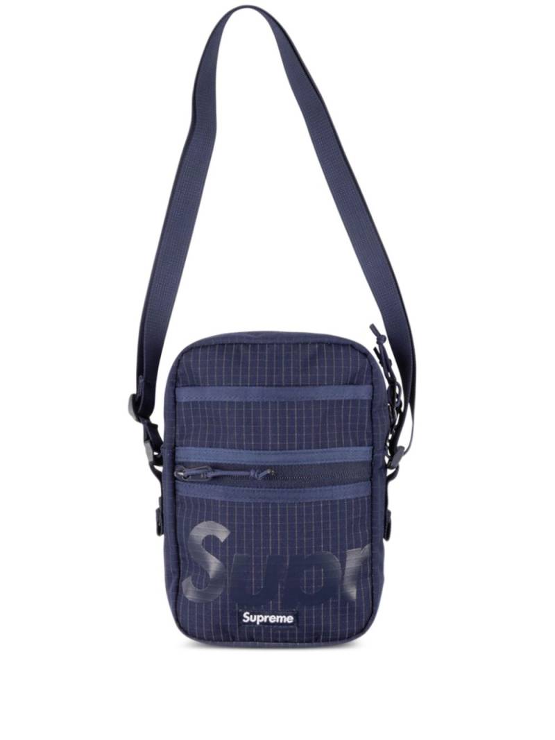 Supreme logo-print grid-pattern shoulder bag - Blue von Supreme