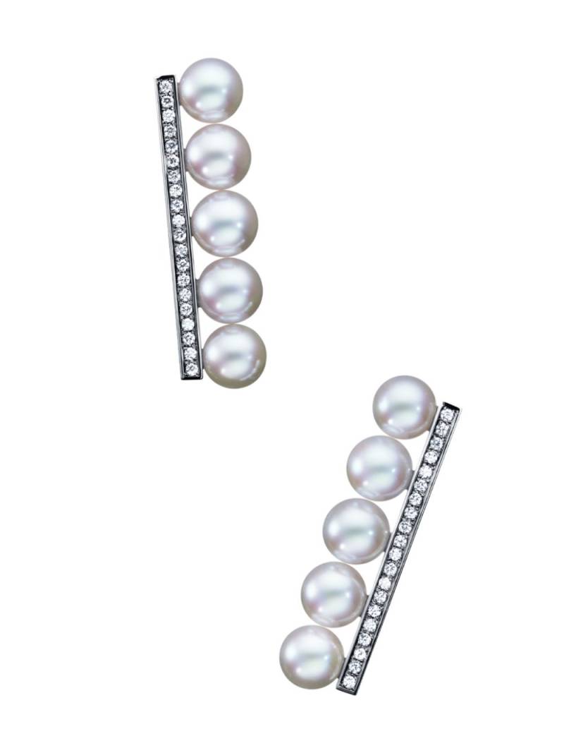 TASAKI 18kt white gold Colleciton Line balance plus diamonds pavé earrings - Silver von TASAKI