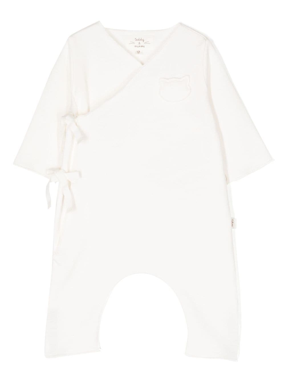 TEDDY & MINOU logo-patch cotton romper - White von TEDDY & MINOU