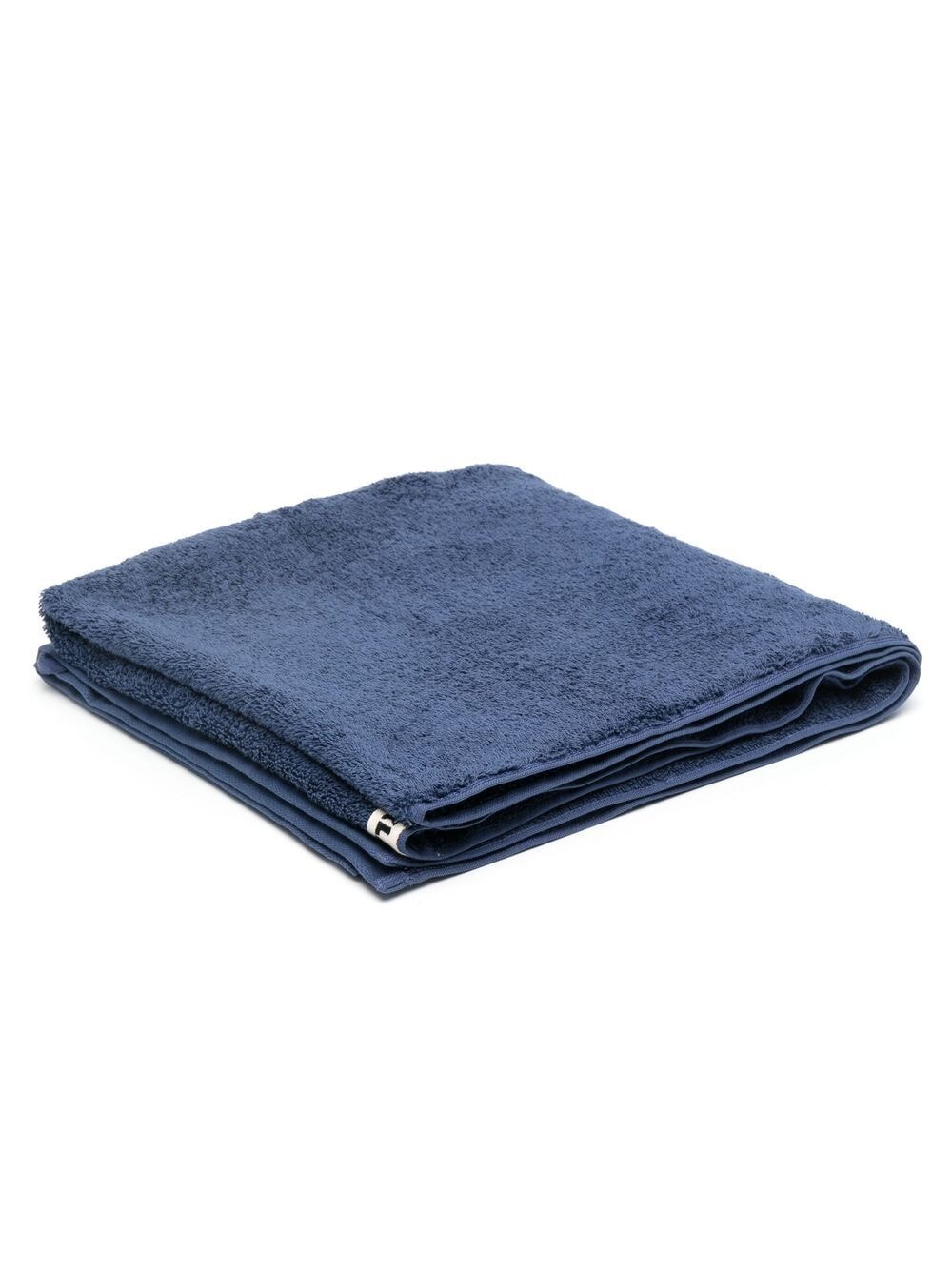 TEKLA logo-patch organic cotton towel - Blue von TEKLA
