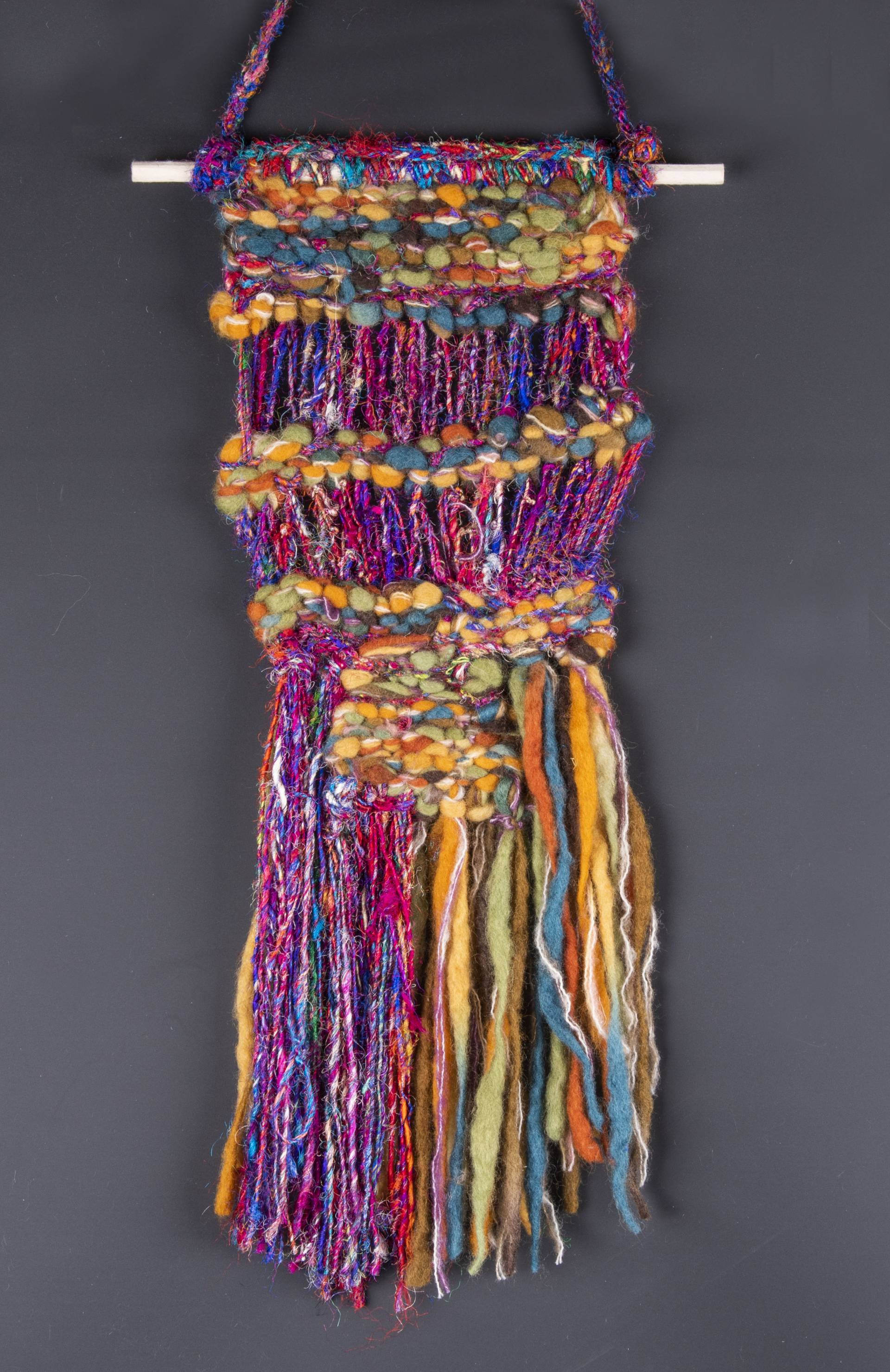 THEKO Wanddekoobjekt »Wallart SariLove«, (1 St.), Wandteppich, Wanddeko, reine Naturfaser, handgefertigt THEKO Wanddekoobjekt »Wallart SariLove«, (1 St.), Wandteppich, Wanddeko, reine Naturfaser, handgefertigt von THEKO