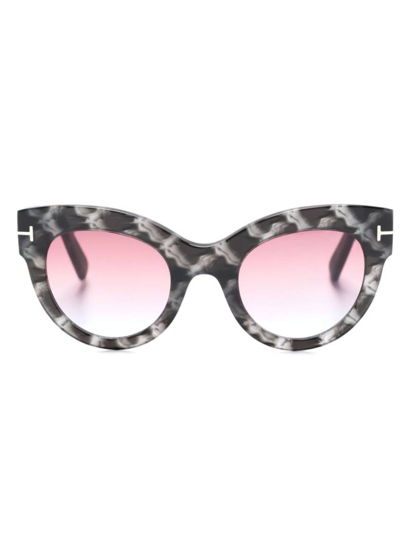 TOM FORD Eyewear Lucilla butterfly-frame sunglasses - Black von TOM FORD Eyewear