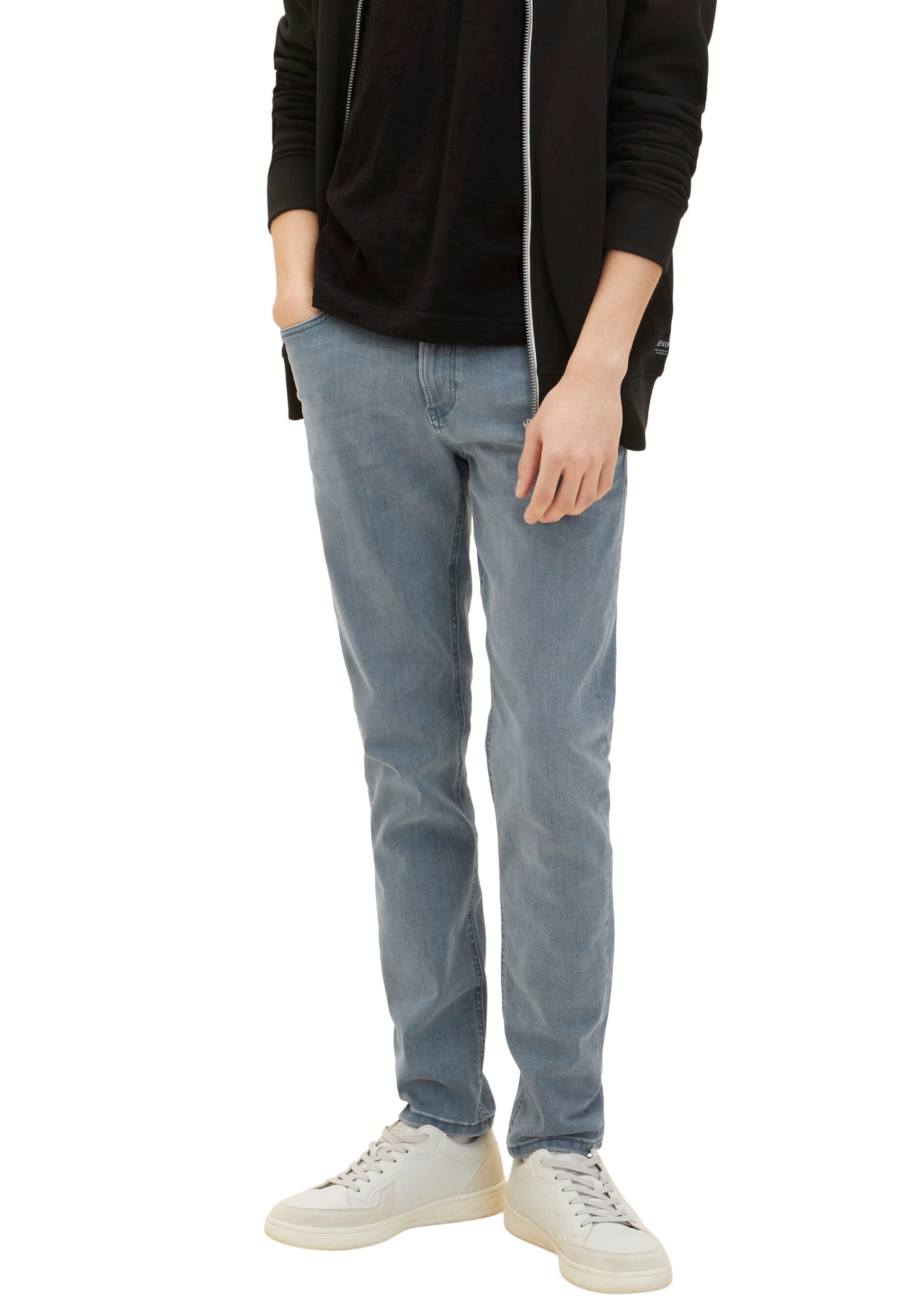 TOM TAILOR Denim Slim-fit-Jeans, mit Logo-Badge TOM TAILOR Denim Slim-fit-Jeans, mit Logo-Badge von TOM TAILOR Denim