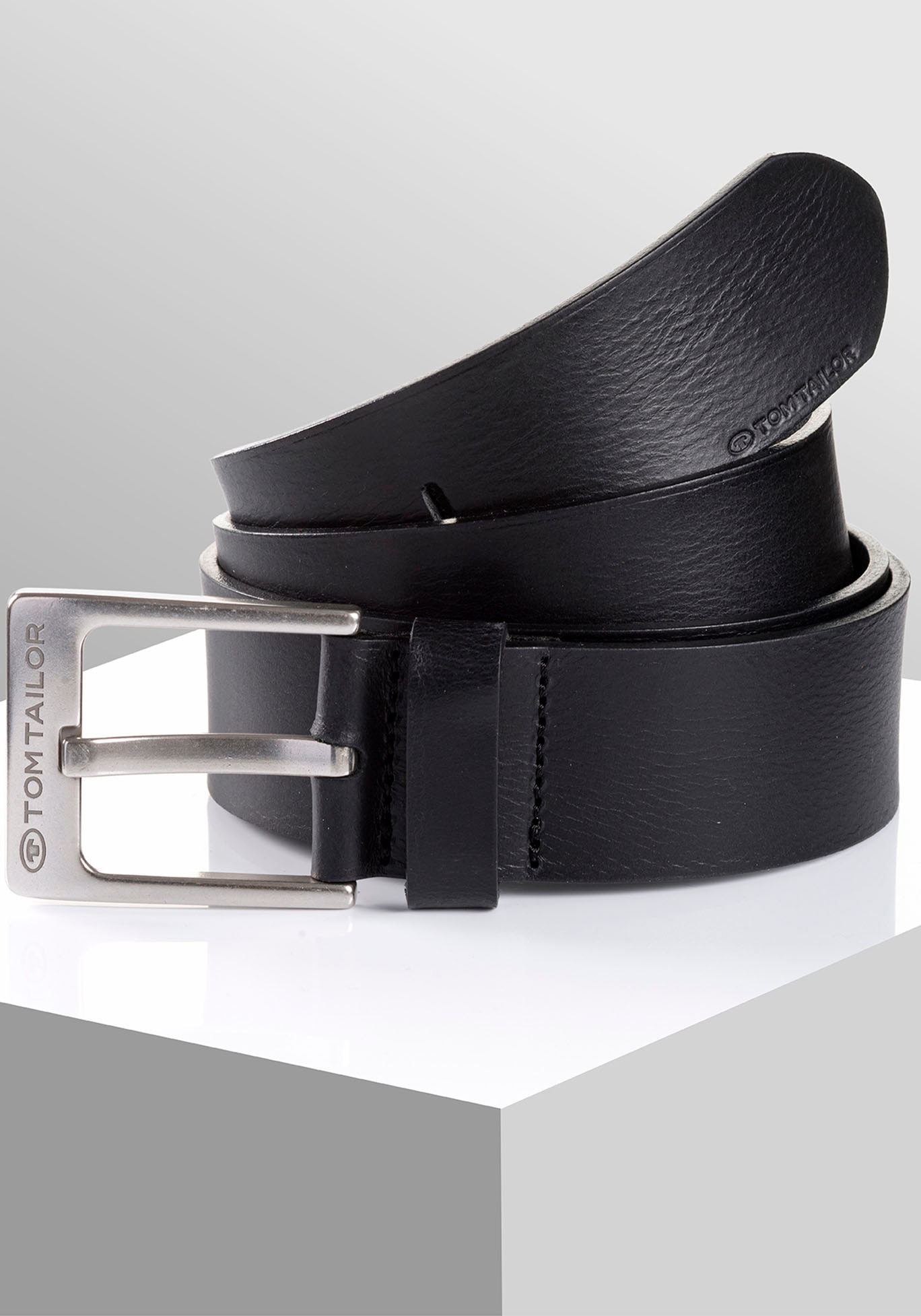 TOM TAILOR Ledergürtel »TTCALVIN«, 4 cm breiter Herrengürtel, Casual und Jeans Look TOM TAILOR Ledergürtel »TTCALVIN«, 4 cm breiter Herrengürtel, Casual und Jeans Look von TOM TAILOR