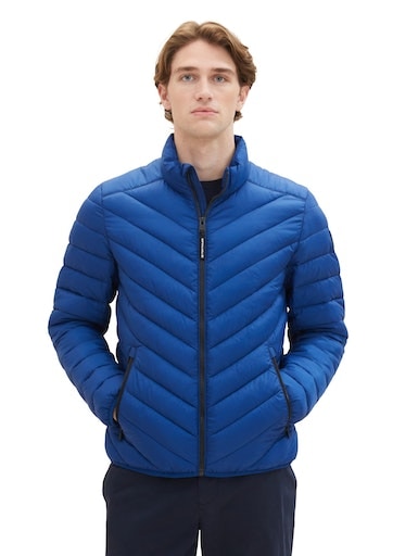 TOM TAILOR Steppjacke, mit Logo Applikation am Ärmel TOM TAILOR Steppjacke, mit Logo Applikation am Ärmel von TOM TAILOR