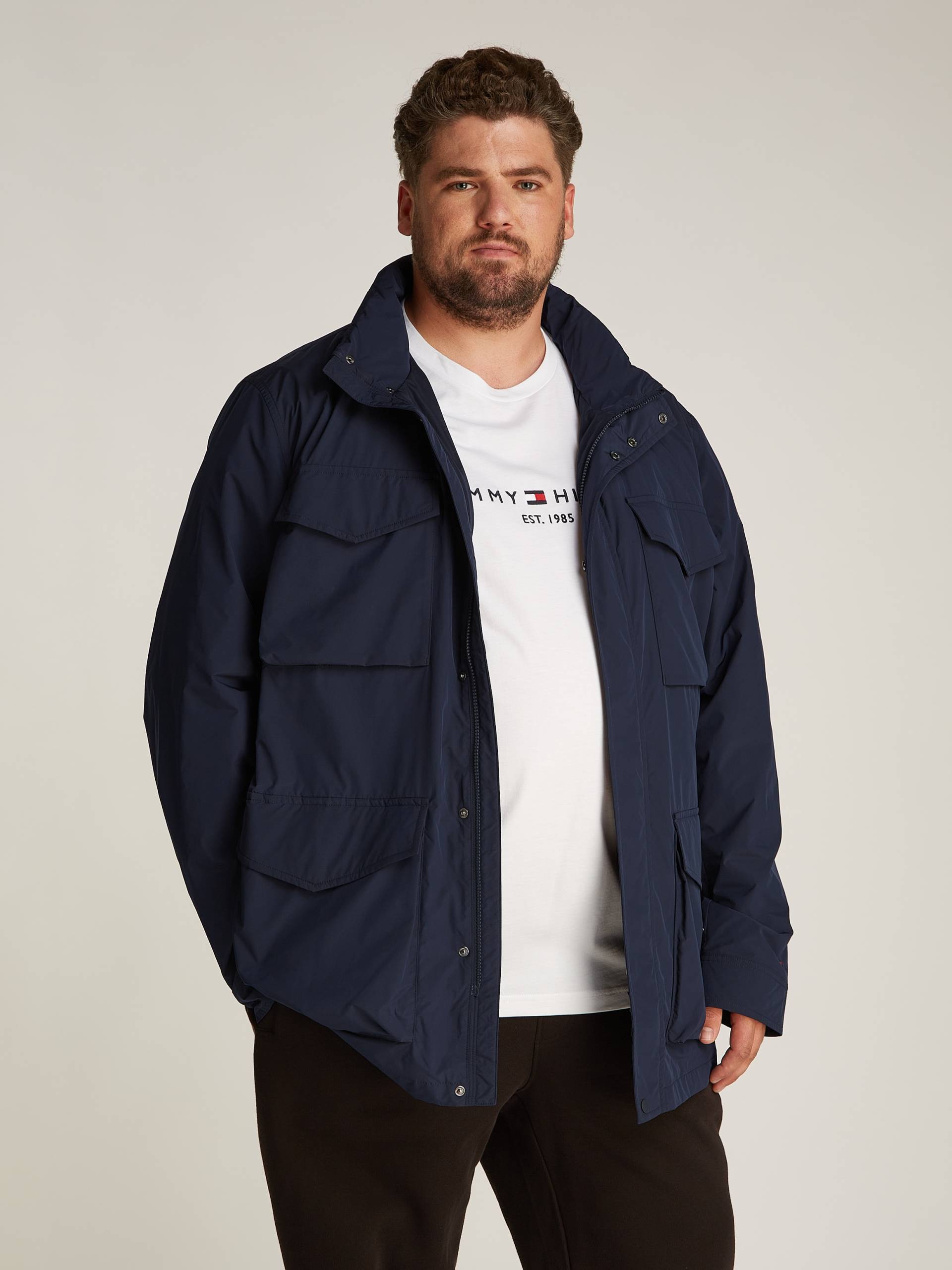 Tommy Hilfiger Big & Tall Allwetterjacke »BT-LW PACKABLE FIELD JACKET-B«, in Grossen Grössen, Logostickerei von TOMMY HILFIGER Big & Tall