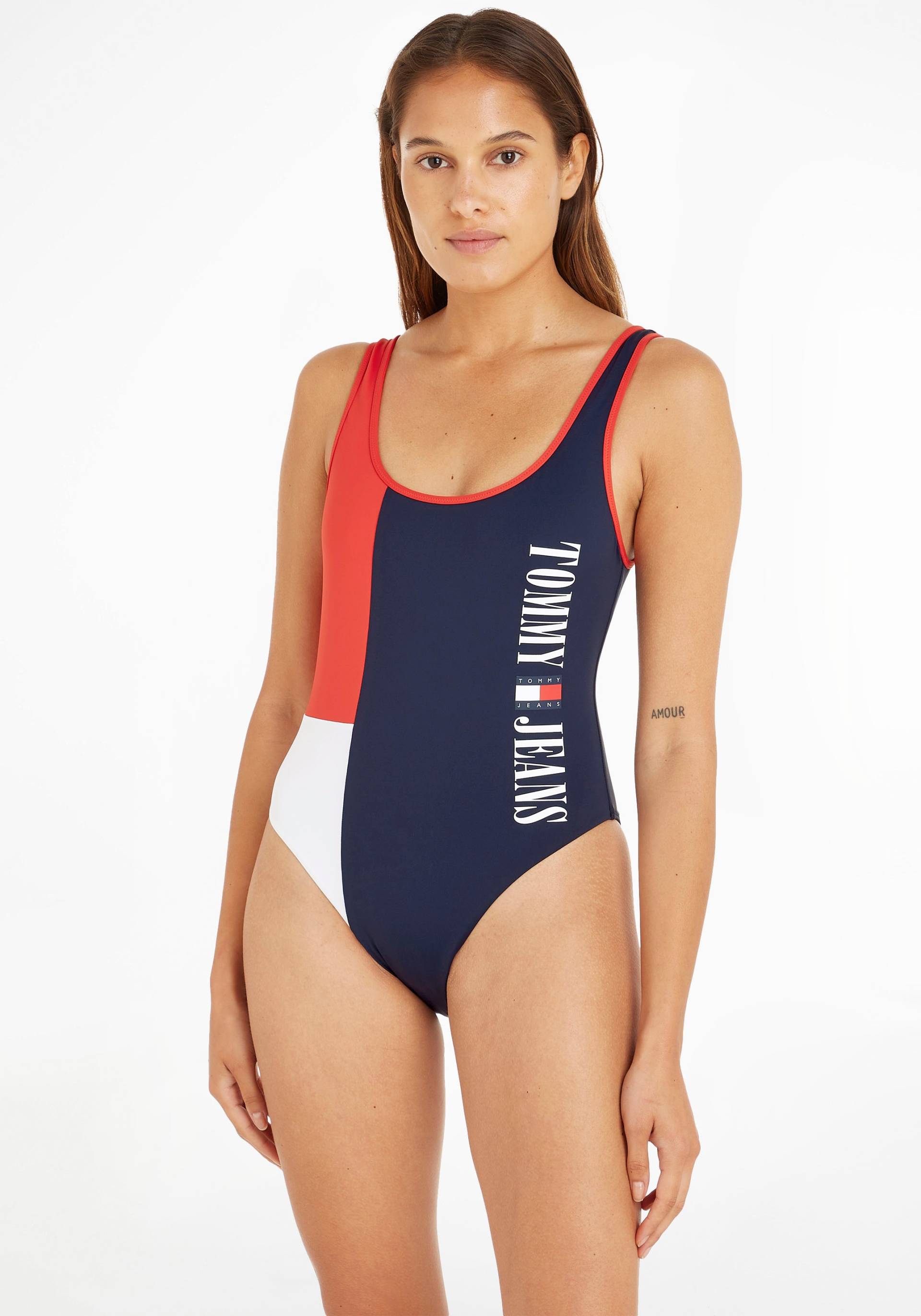 Tommy Hilfiger Swimwear Badeanzug »TH ONE PIECE RUNWAY (EXT SIZES)«, Mit Tommy Hilfiger-Branding von TOMMY HILFIGER Swimwear