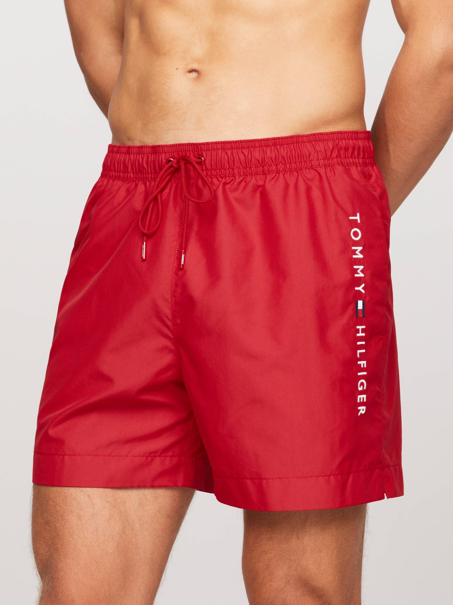 Tommy Hilfiger Swimwear Badeshorts »MEDIUM DRAWSTRING«, mit Logoschriftzug an der Hüfte von TOMMY HILFIGER Swimwear