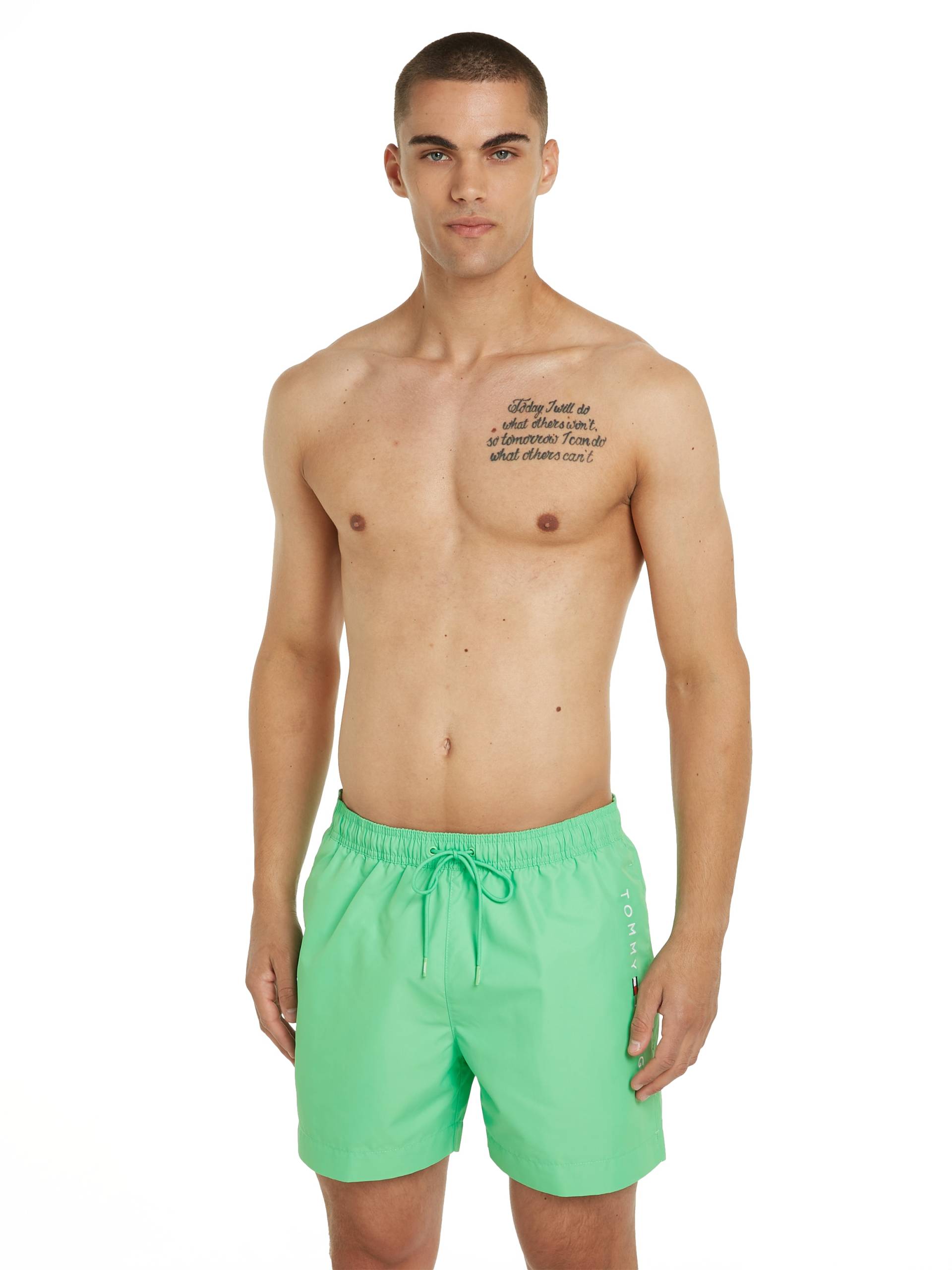 Tommy Hilfiger Swimwear Badeshorts »MEDIUM DRAWSTRING«, mit Markenlabel an der Hüfte von TOMMY HILFIGER Swimwear