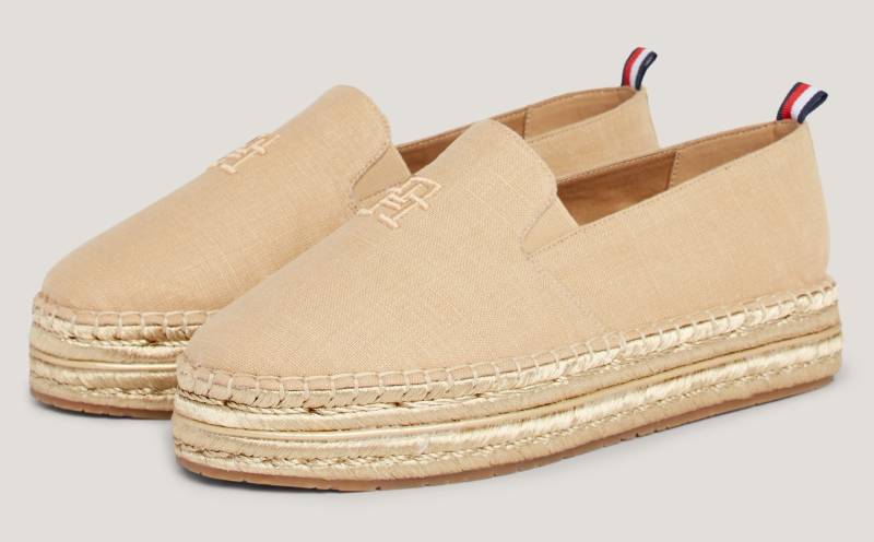 Tommy Hilfiger Espadrille »TH EMBROIDERED GOLD FLATFORM«, Plateau Schuh, Sommerschuh, Slipper mit Stretcheinsätzen, schmale Form von TOMMY HILFIGER