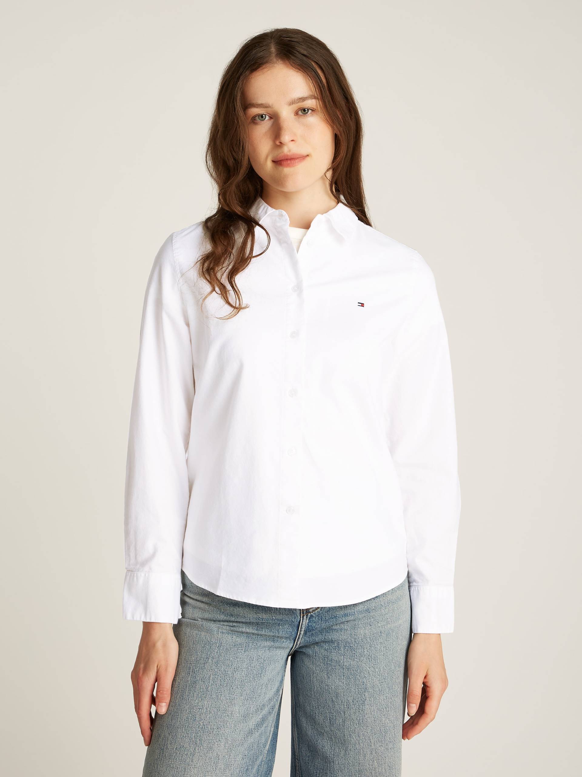 Tommy Hilfiger Hemdbluse »STRETCH OXFORD REGULAR SHIRT«, mit Logostickerei von TOMMY HILFIGER