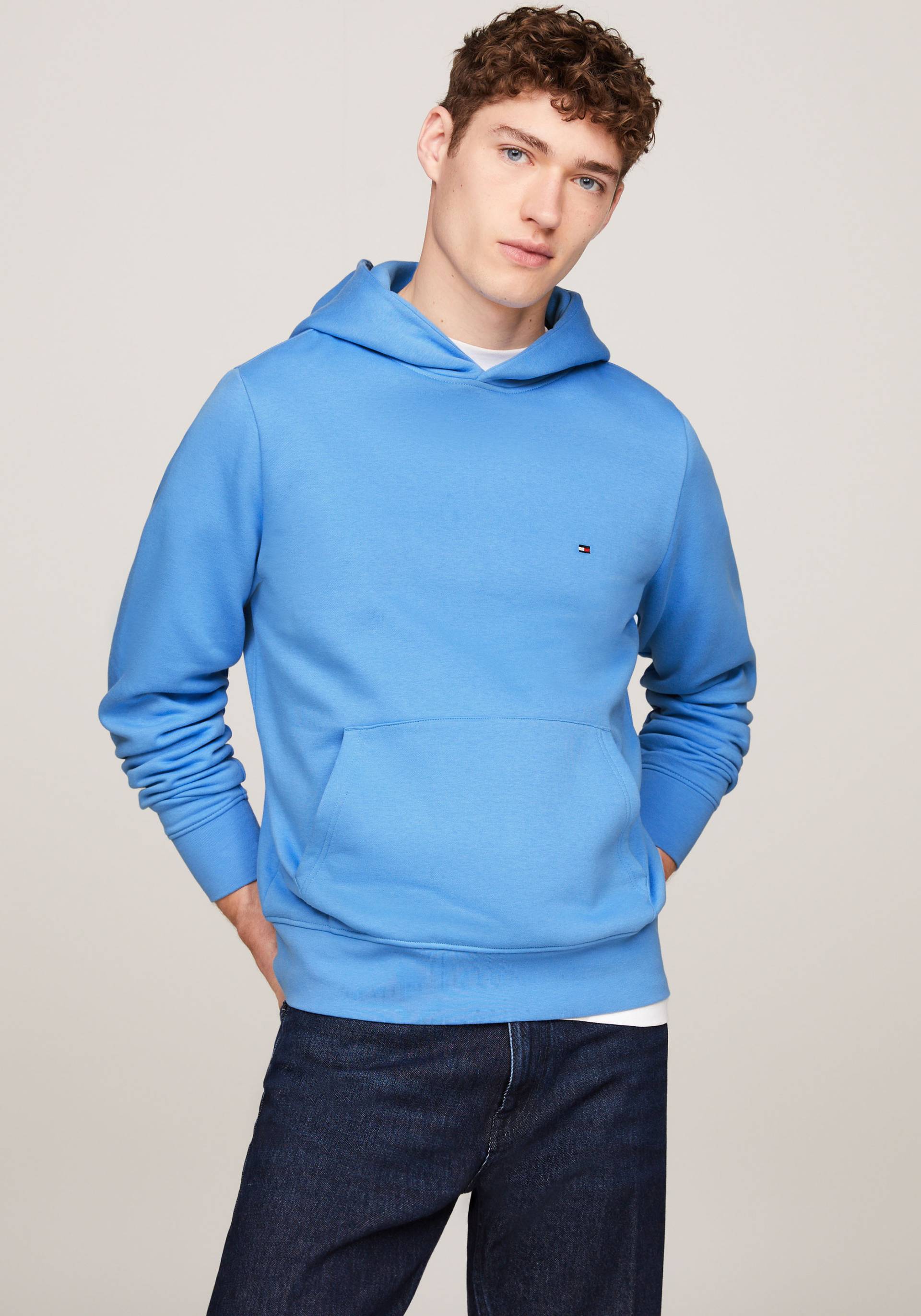 Tommy Hilfiger Hoodie »FLAG LOGO HOODY«, mit Kängurutasche vorne von TOMMY HILFIGER