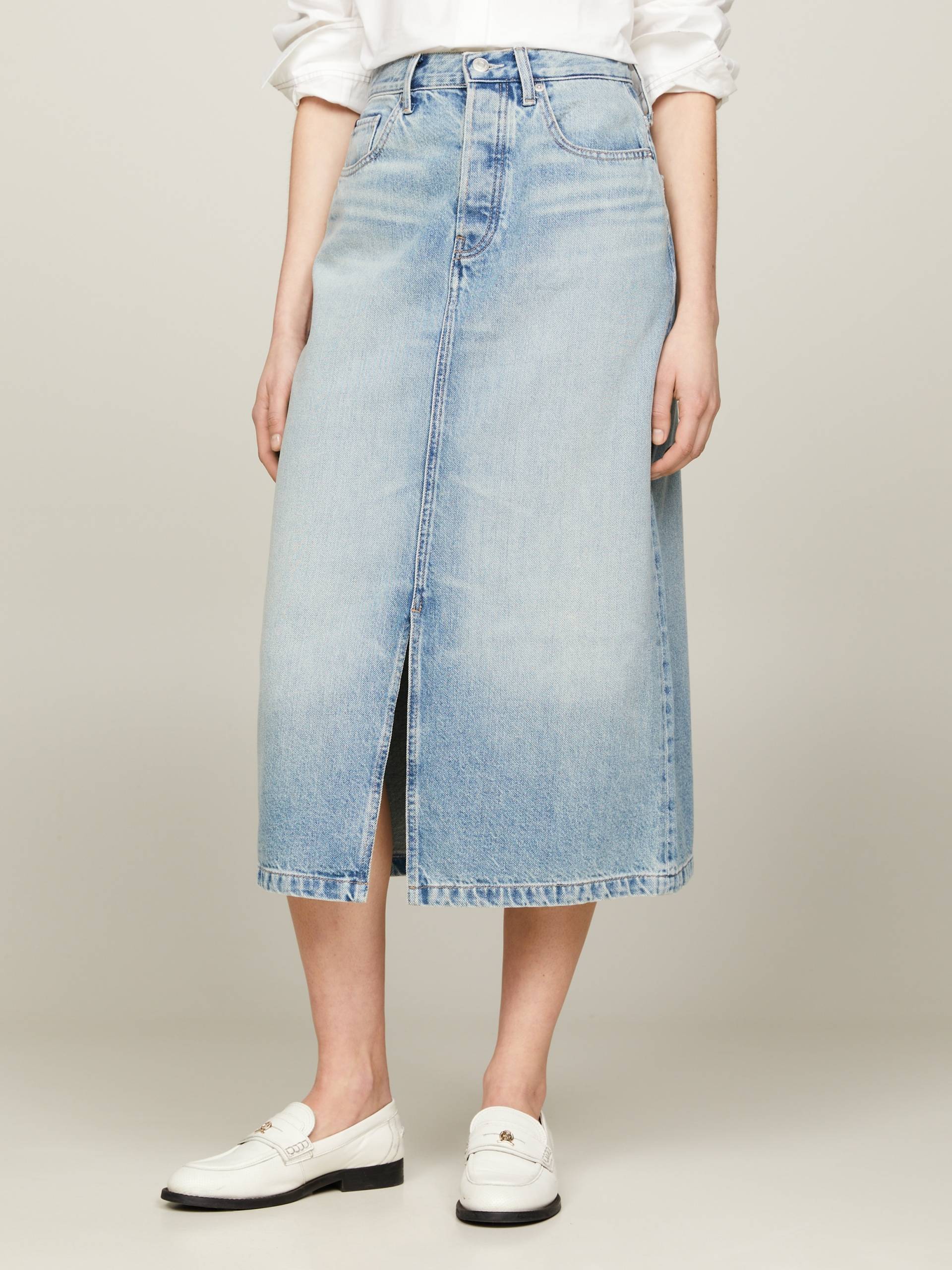 Tommy Hilfiger Jeansrock »DNM MIDI STRAIGHT SKIRT HW ASH«, Webrock mit Schlitz vorne von TOMMY HILFIGER