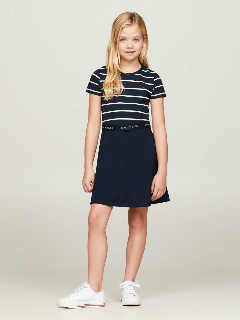 Tommy Hilfiger Jerseykleid »ESSENTIAL SKATER DRESS«, mit Markenlabel am Bund von TOMMY HILFIGER