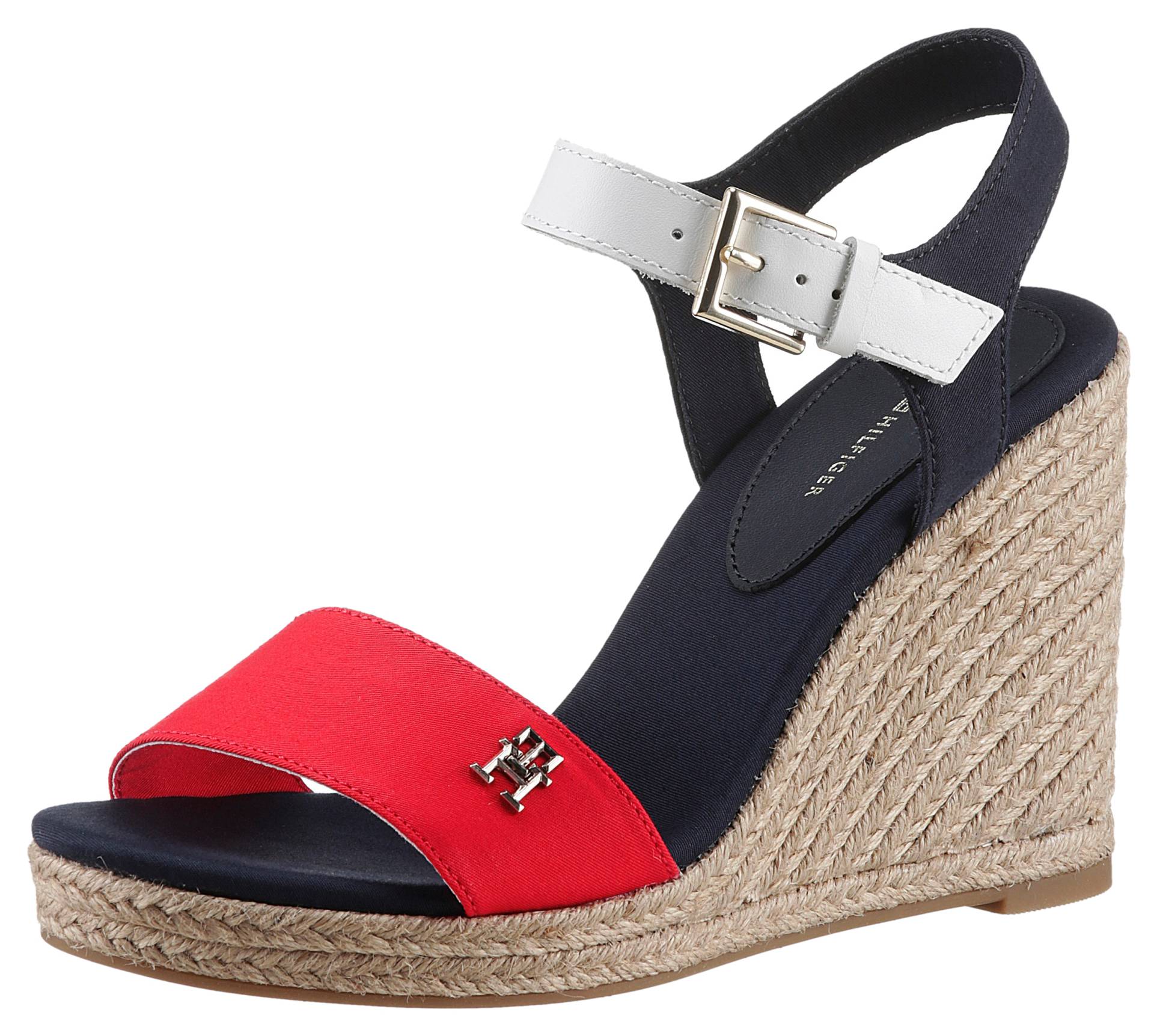 Tommy Hilfiger Keilsandalette »STRIPES WEDGE SANDAL«, Sommerschuh, Sandale, Keilabsatz, mit verstellbarem Riemchen von TOMMY HILFIGER