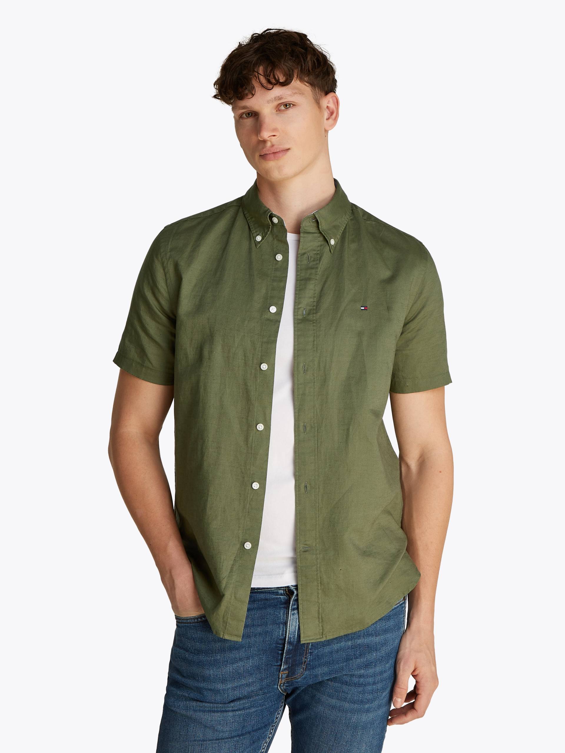 Tommy Hilfiger Kurzarmhemd »LINEN BLEND SOLID SS RF SHIRT«, mit Button-down-Kragen Tommy Hilfiger Kurzarmhemd »LINEN BLEND SOLID SS RF SHIRT«, mit Button-down-Kragen von TOMMY HILFIGER