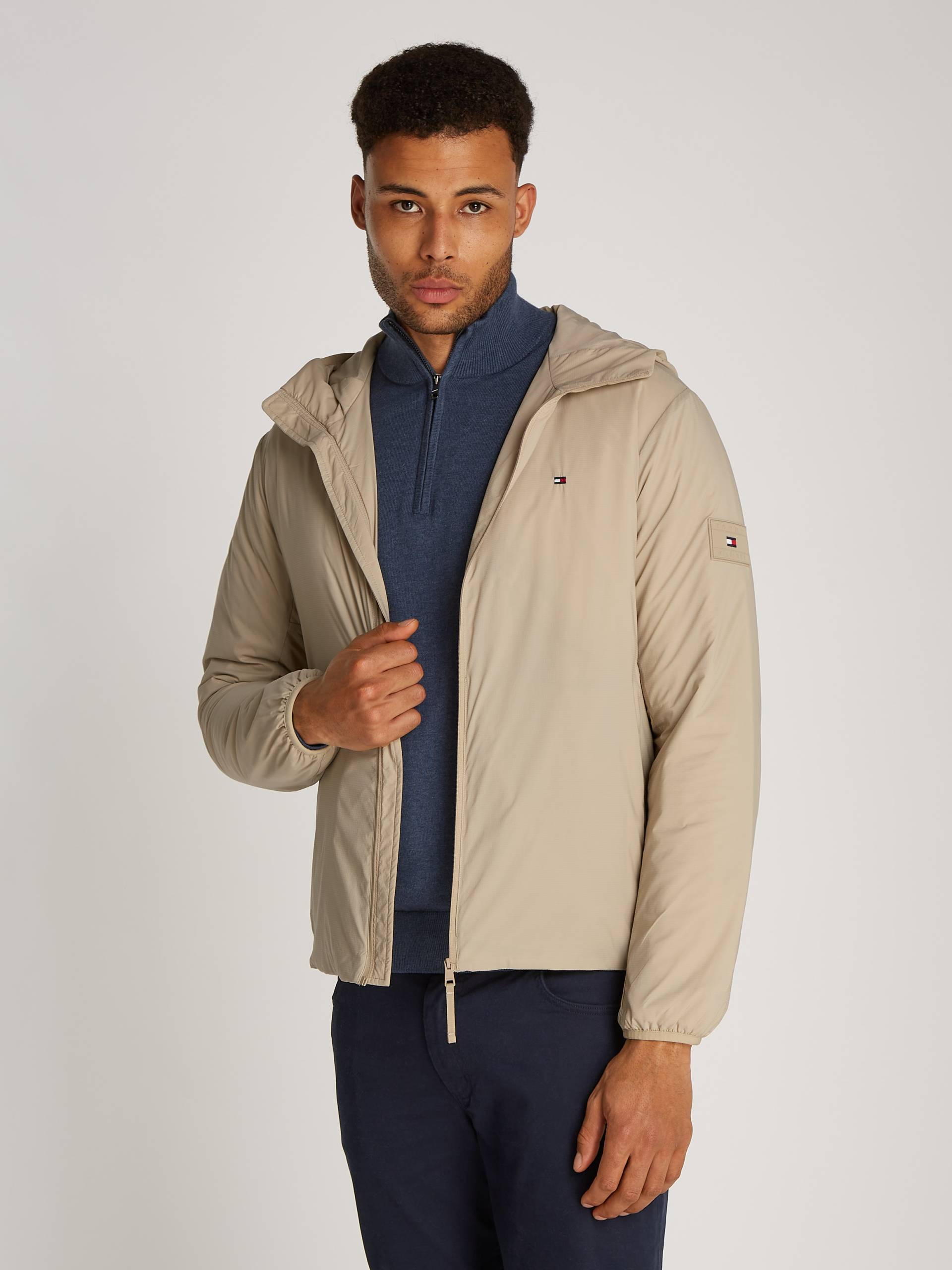 Tommy Hilfiger Kurzjacke »TECH PACKABLE HOODED JACKET«, mit Kapuze, mit Logostickerei von TOMMY HILFIGER