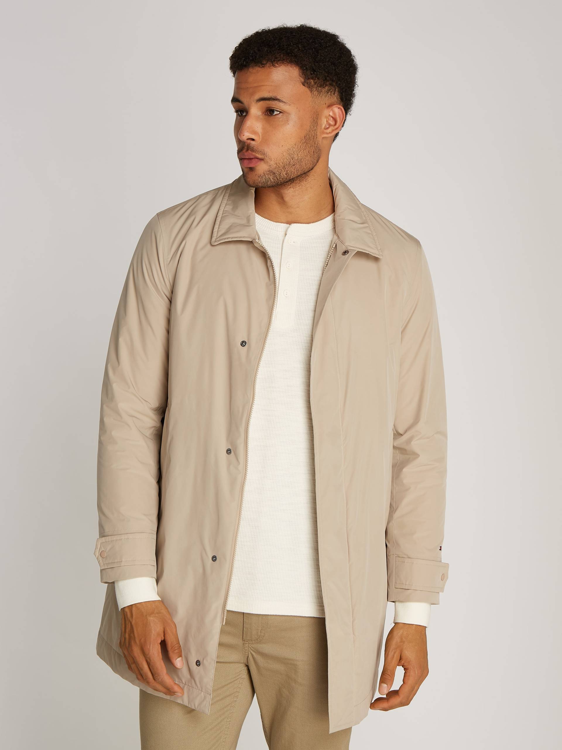 Tommy Hilfiger Kurzmantel »LW PACKABLE CARCOAT«, mit Druckknopfleiste Tommy Hilfiger Kurzmantel »LW PACKABLE CARCOAT«, mit Druckknopfleiste von TOMMY HILFIGER