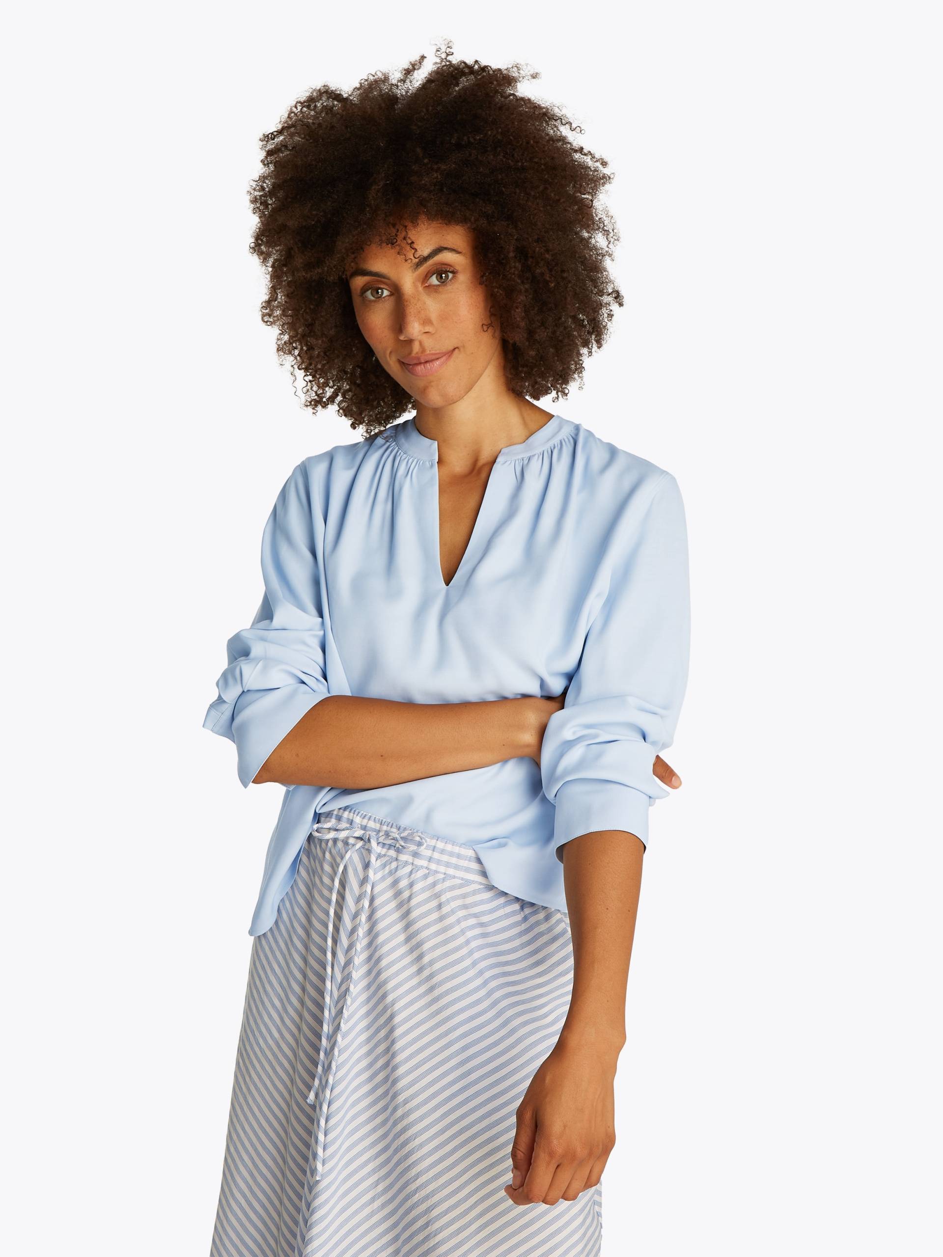 Tommy Hilfiger Langarmbluse »SOFT VIS V NECK LS BLOUSE«, mit Raffungen Tommy Hilfiger Langarmbluse »SOFT VIS V NECK LS BLOUSE«, mit Raffungen von TOMMY HILFIGER