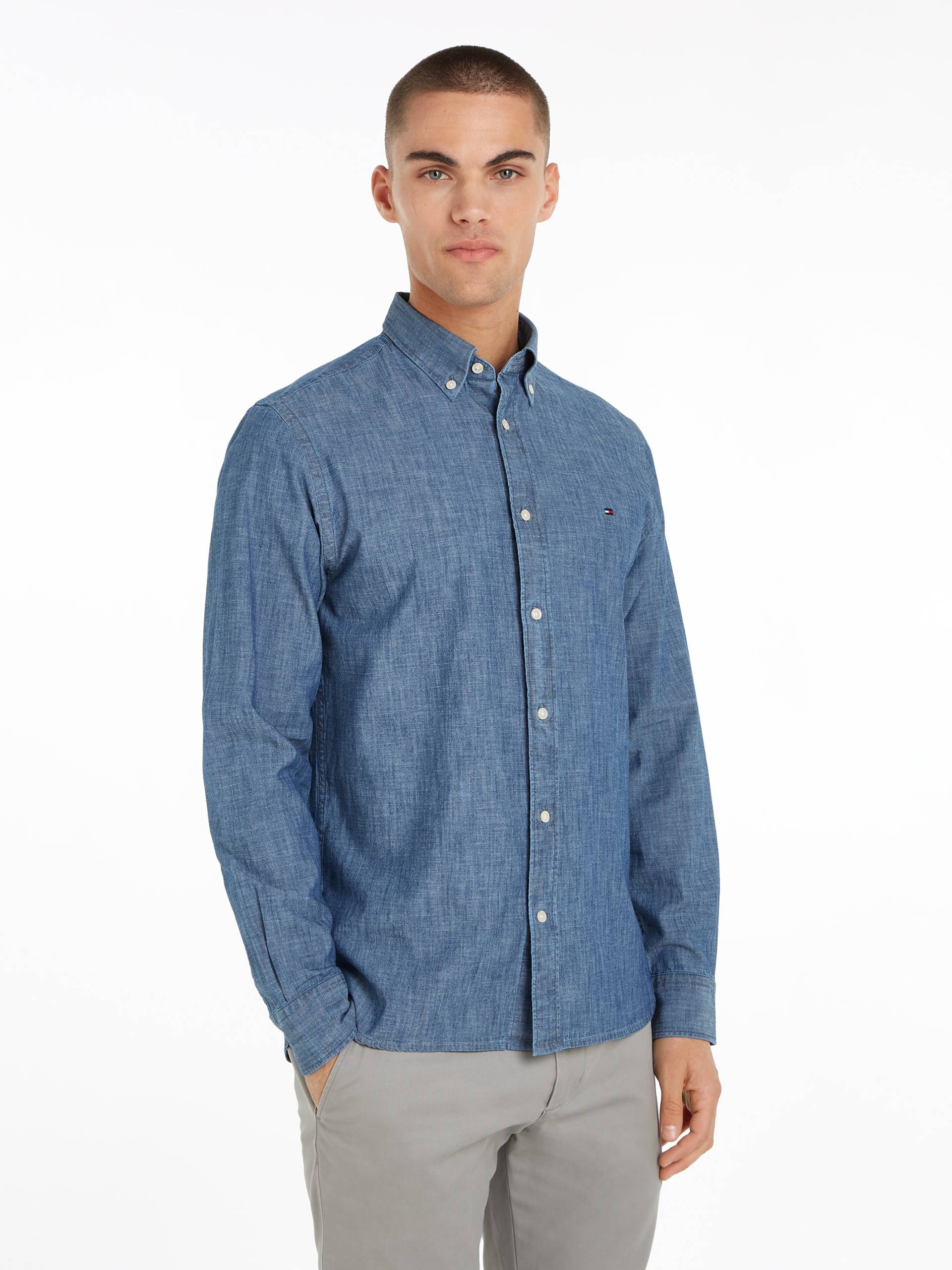 Tommy Hilfiger Langarmhemd »CHAMBRAY SOLID RF SHIRT« Tommy Hilfiger Langarmhemd »CHAMBRAY SOLID RF SHIRT« von TOMMY HILFIGER