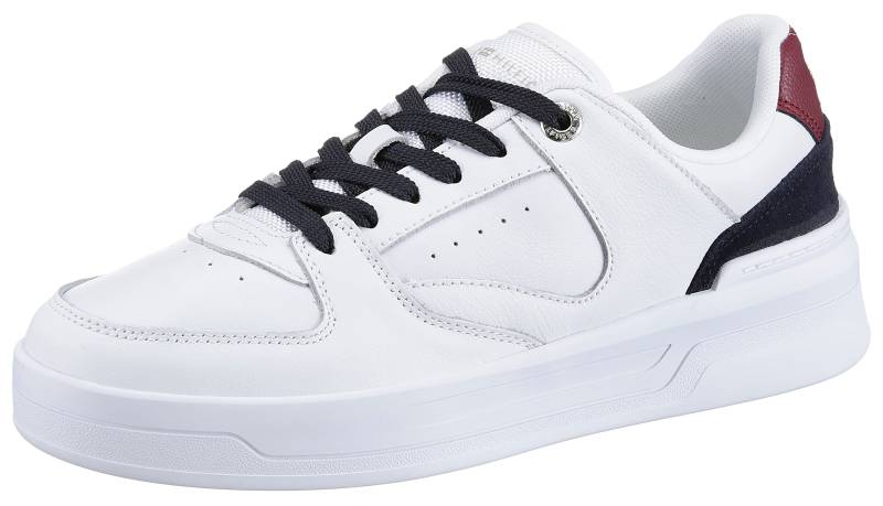 Tommy Hilfiger Plateausneaker »LEATHER BASKET SNEAKER«, Logoschriftzug auf der Zunge, Freizeitschuh, Halbschuh, Schnürschuh von TOMMY HILFIGER