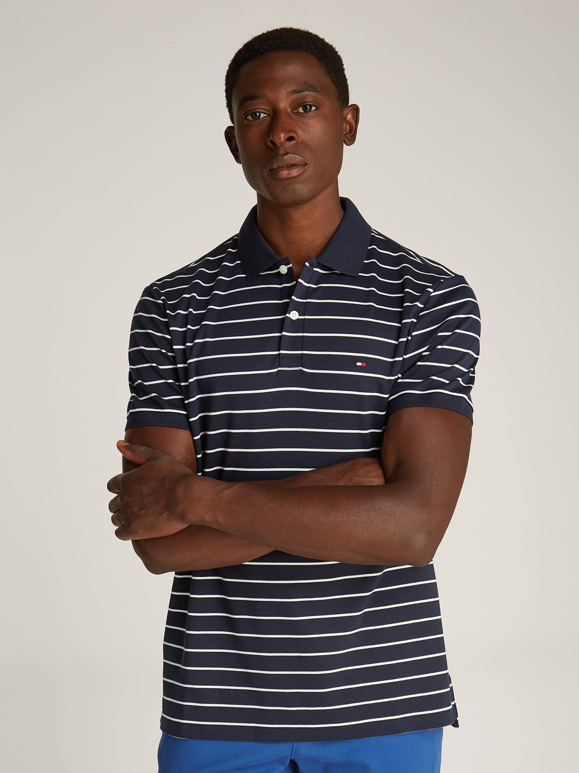 Tommy Hilfiger Poloshirt »LIQUID COTTON REG SEASONAL POLO«, mit Logostickerei Tommy Hilfiger Poloshirt »LIQUID COTTON REG SEASONAL POLO«, mit Logostickerei von TOMMY HILFIGER