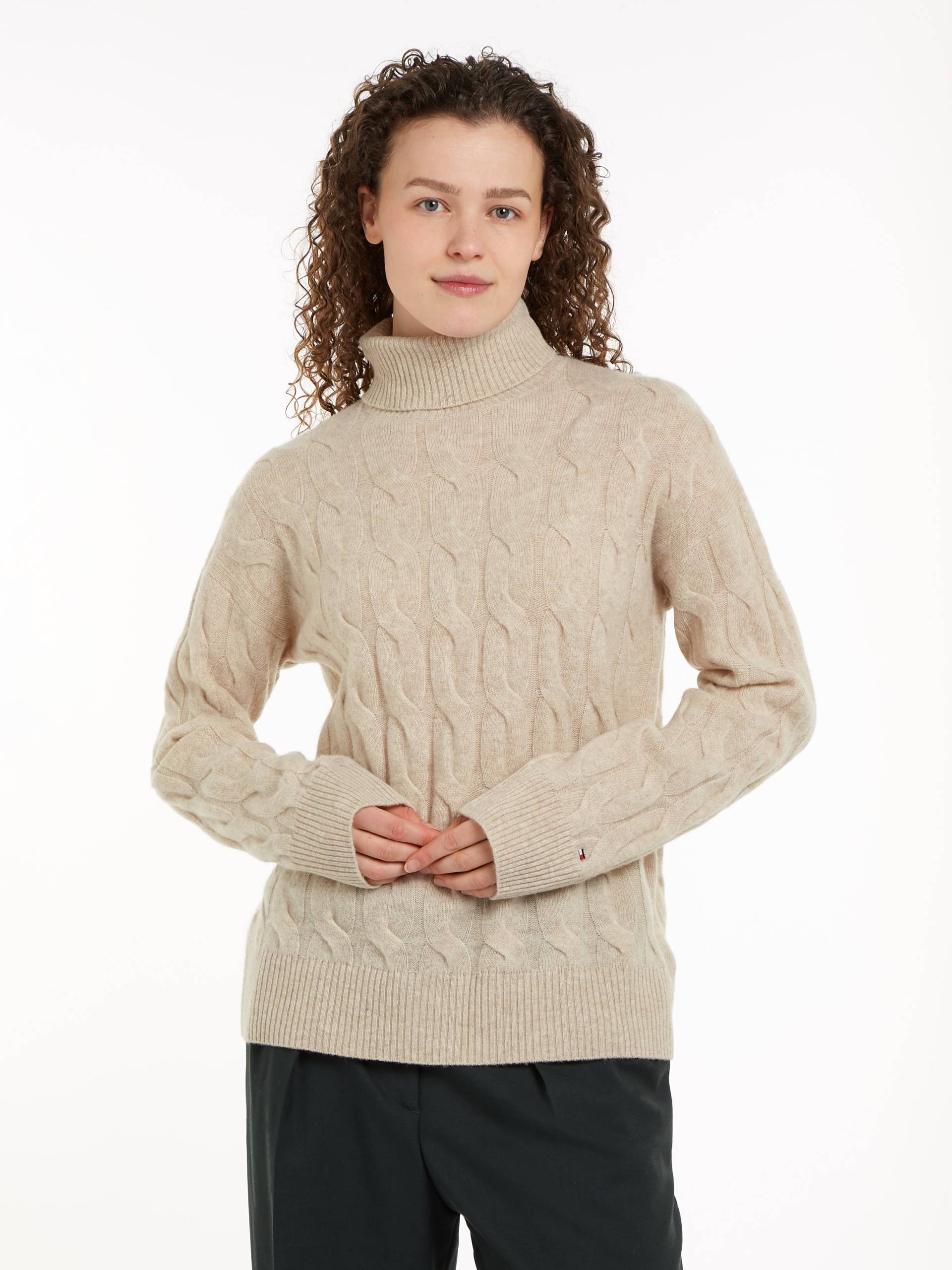 Tommy Hilfiger Rollkragenpullover »SOFT WOOL CABLE ROLL-NK SWEATER«, mit Logostickerei, allover Zopfmuster, Rollkragen, 100% Wolle von TOMMY HILFIGER