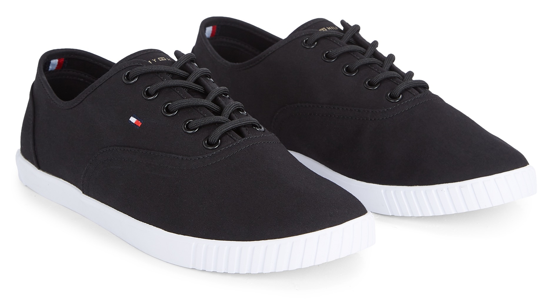 Tommy Hilfiger Sneaker »CANVAS LACE UP SNEAKER«, in schmaler Form, Freizeitschuh, Halbschuh, Schnürschuh von TOMMY HILFIGER