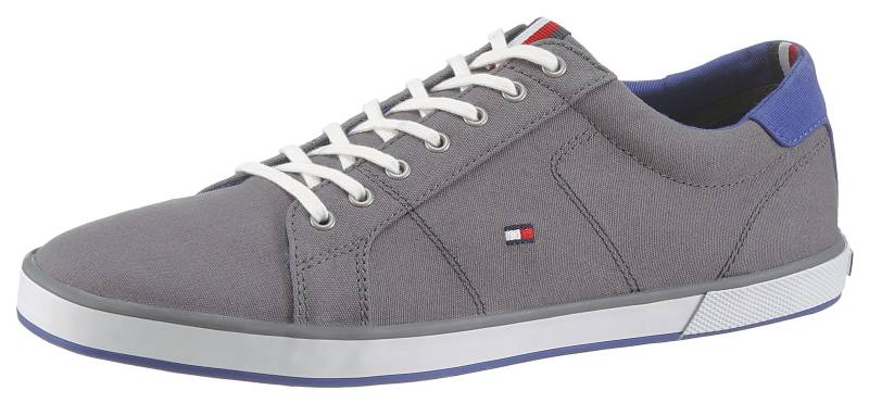 Tommy Hilfiger Sneaker »H2285ARLOW 1D«, mit seitlichem Logoflag, Freizeitschuh, Halbschuh, Schnürschuh von TOMMY HILFIGER