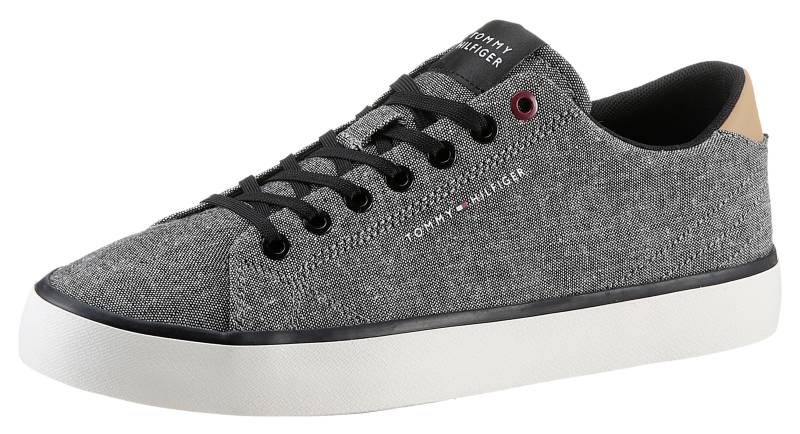 Tommy Hilfiger Sneaker »TH HI VULC LOW CHAMBRAY«, mit Logoschriftzug, Freizeitschuh, Halbschuh, Schnürschuh von TOMMY HILFIGER