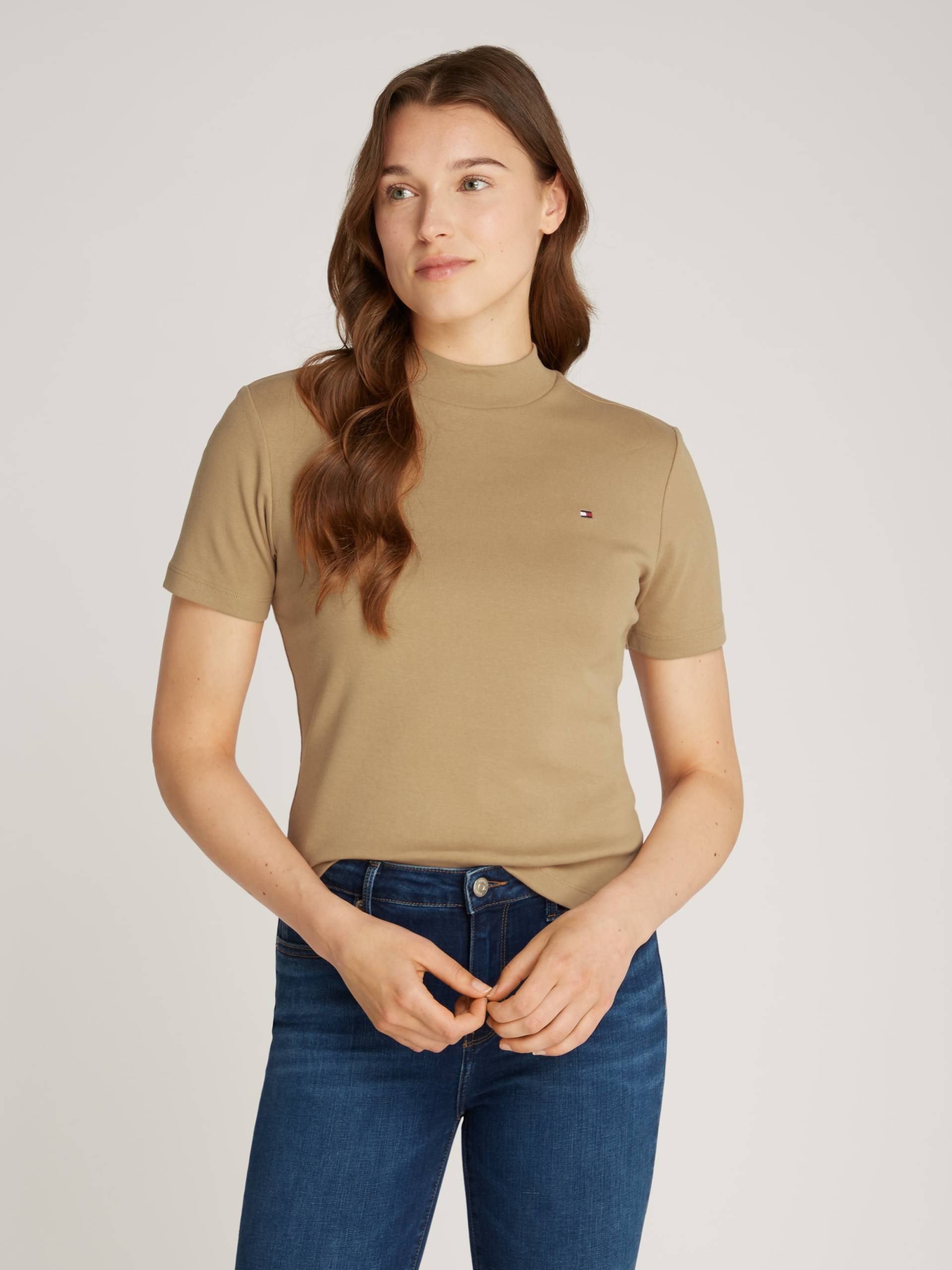 Tommy Hilfiger Stehkragenshirt »NEW CODY SLIM CROP MOCK-NK«, mit Logostickerei von TOMMY HILFIGER