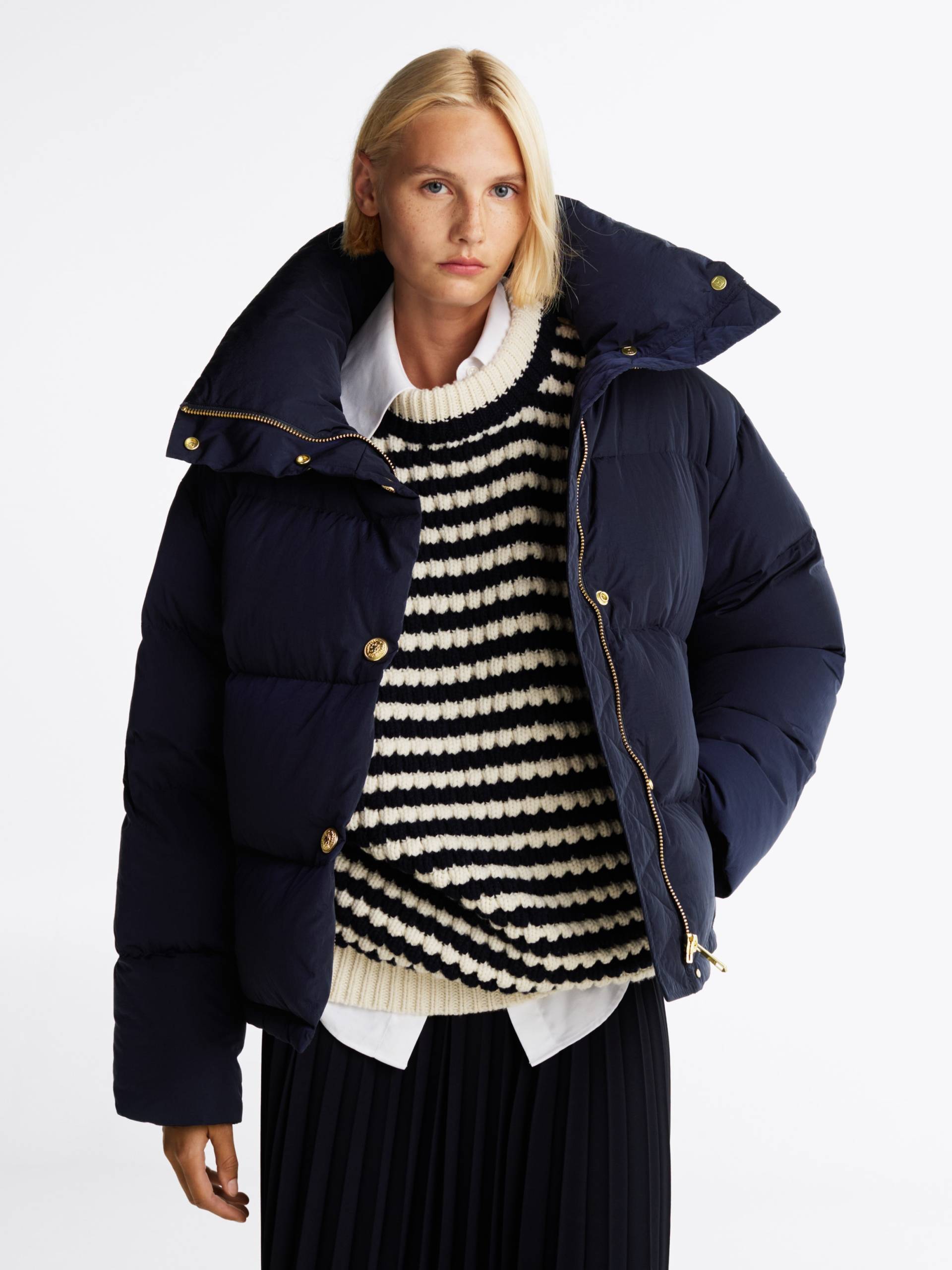 Tommy Hilfiger Steppjacke, mit Logorpägung von TOMMY HILFIGER