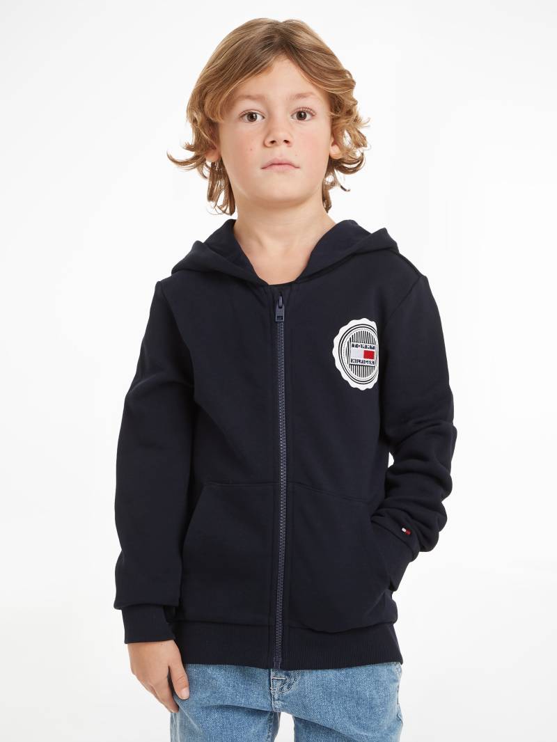 Tommy Hilfiger Sweatjacke »STAMP TOWELLING REG ZIPUP HOODIE«, Kinder bis 16 Jahre mit Logopatch von TOMMY HILFIGER