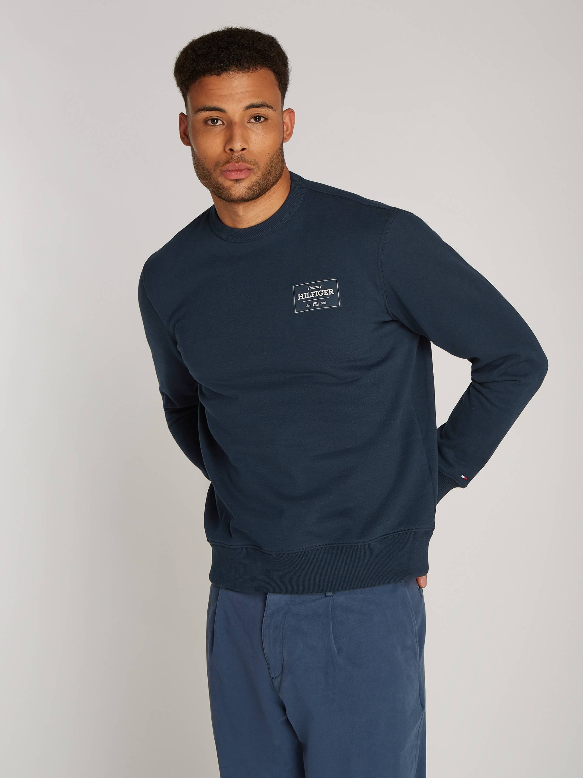 Tommy Hilfiger Sweatshirt »MONOTYPE LABEL SWEATSHIRT« Tommy Hilfiger Sweatshirt »MONOTYPE LABEL SWEATSHIRT« von TOMMY HILFIGER