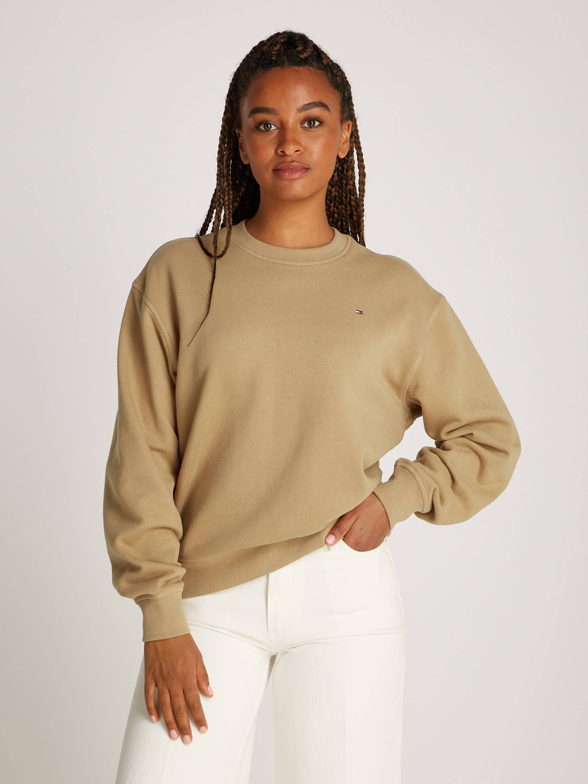Tommy Hilfiger Sweatshirt »REG FLAG ON CHEST SWTSHRT«, mit Logo-Stickerei Tommy Hilfiger Sweatshirt »REG FLAG ON CHEST SWTSHRT«, mit Logo-Stickerei von TOMMY HILFIGER