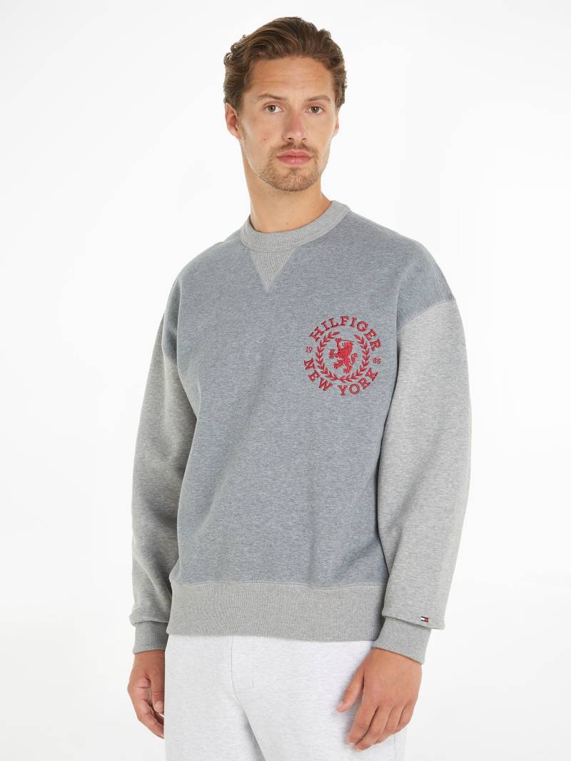 Tommy Hilfiger Sweatshirt »SMALL CREST CREWNECK«, mit Logo-Stickerei auf der Brust von TOMMY HILFIGER