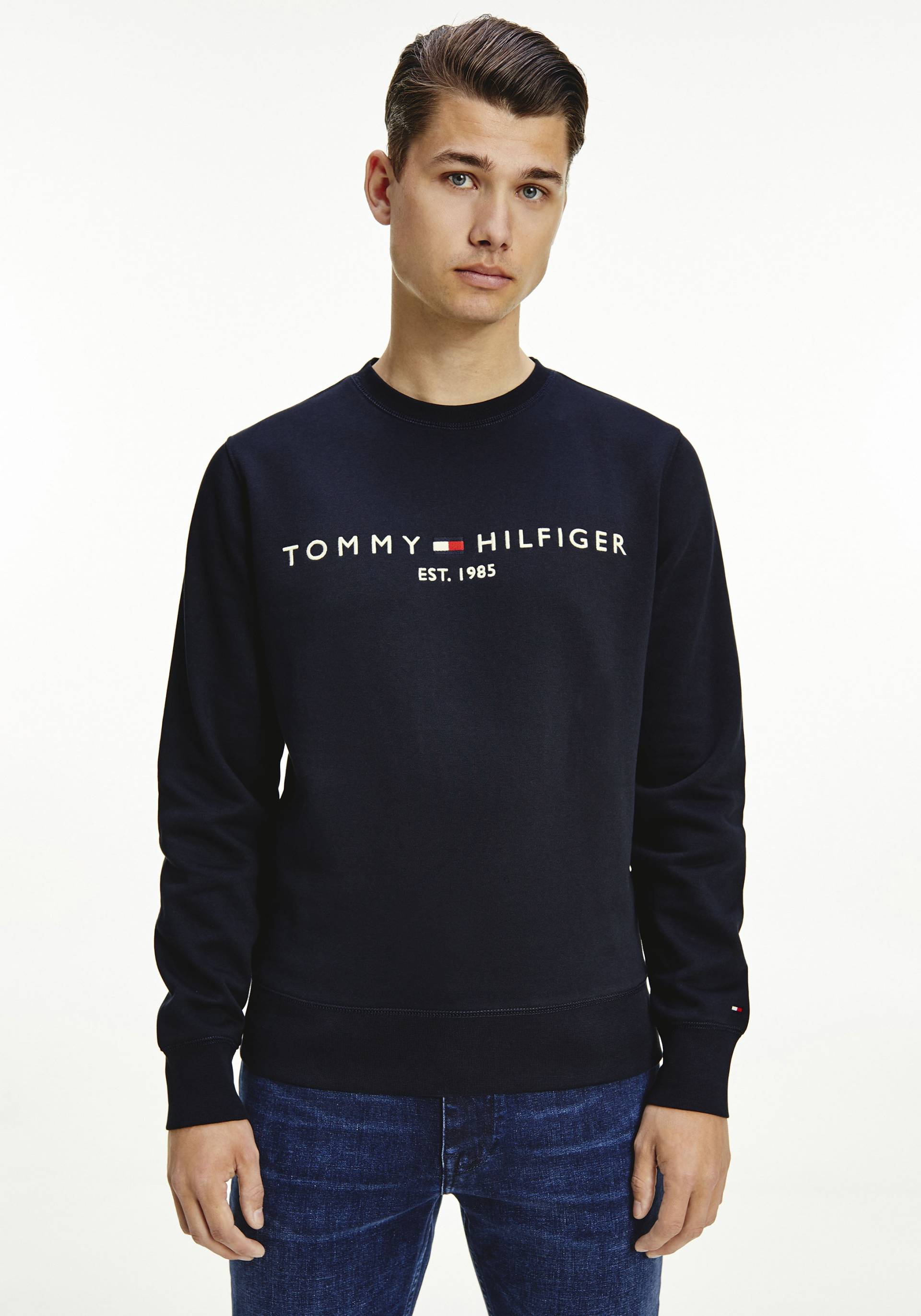 Tommy Hilfiger Sweatshirt »TOMMY LOGO SWEATSHIRT«, mit klassischem Rundhalsausschnitt von TOMMY HILFIGER