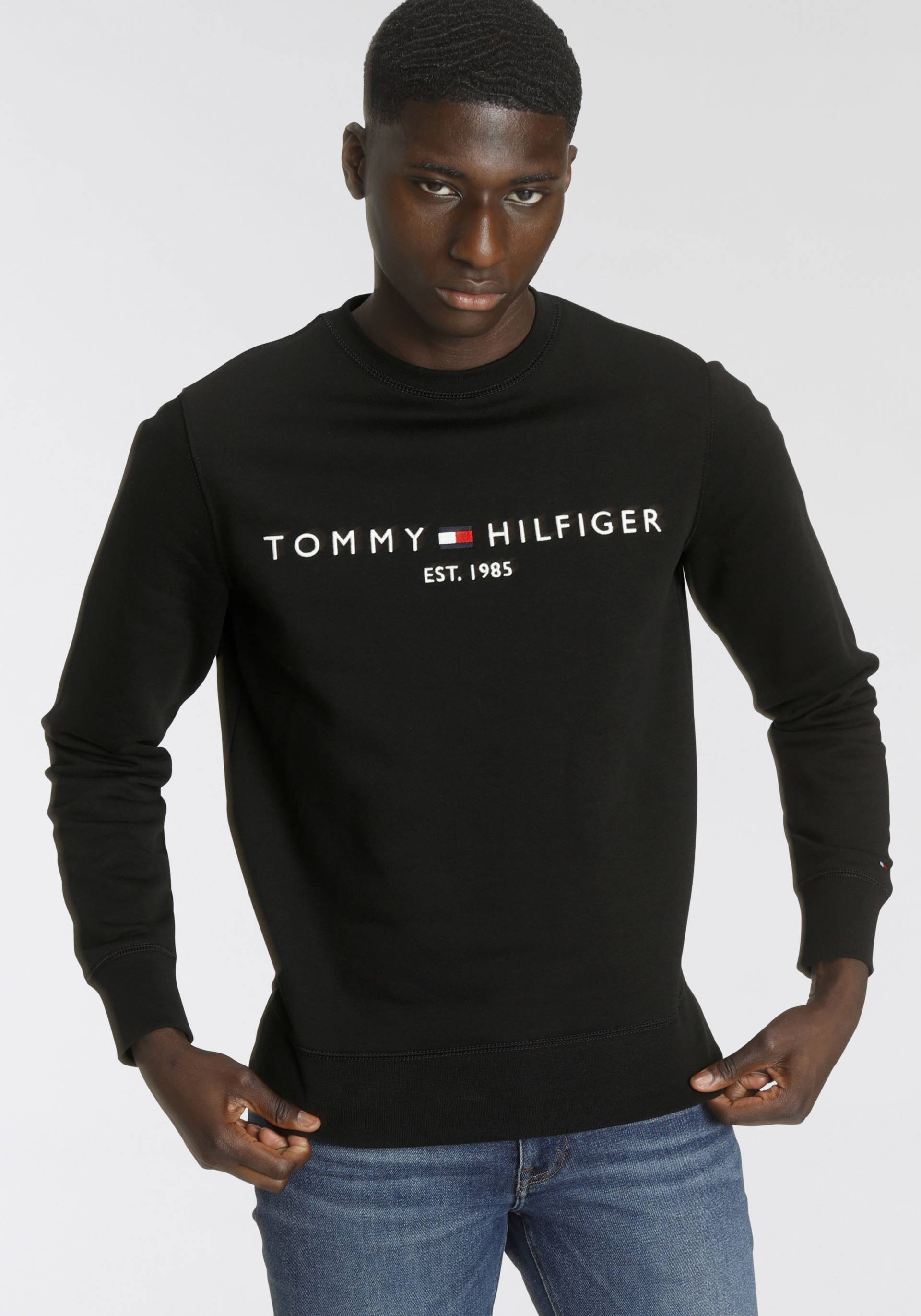 Tommy Hilfiger Sweatshirt »TOMMY LOGO SWEATSHIRT«, mit klassischem Rundhalsausschnitt von TOMMY HILFIGER