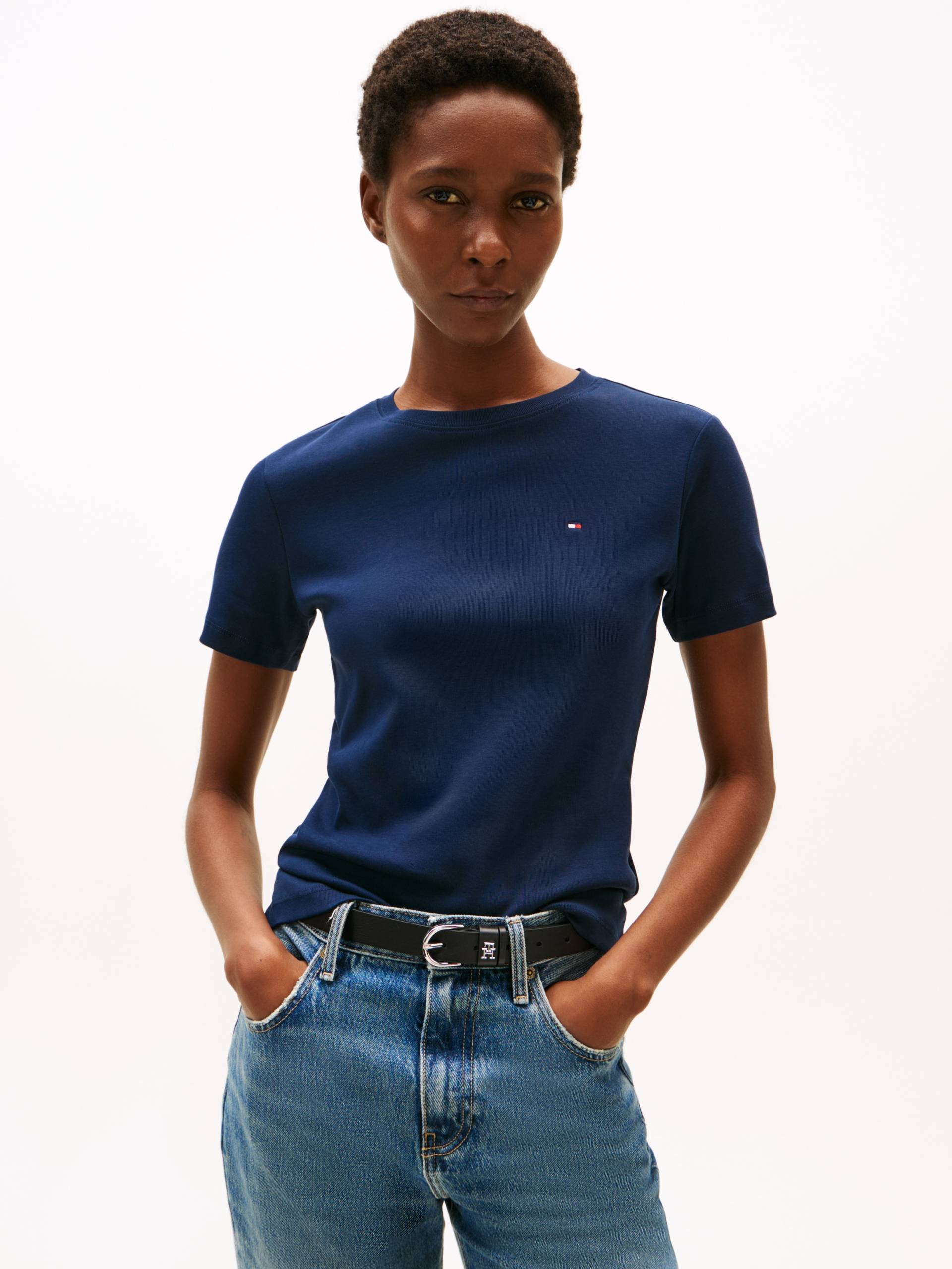 Tommy Hilfiger T-Shirt »SLIM CODY C-NK SS«, mit Logostickerei Tommy Hilfiger T-Shirt »SLIM CODY C-NK SS«, mit Logostickerei von TOMMY HILFIGER